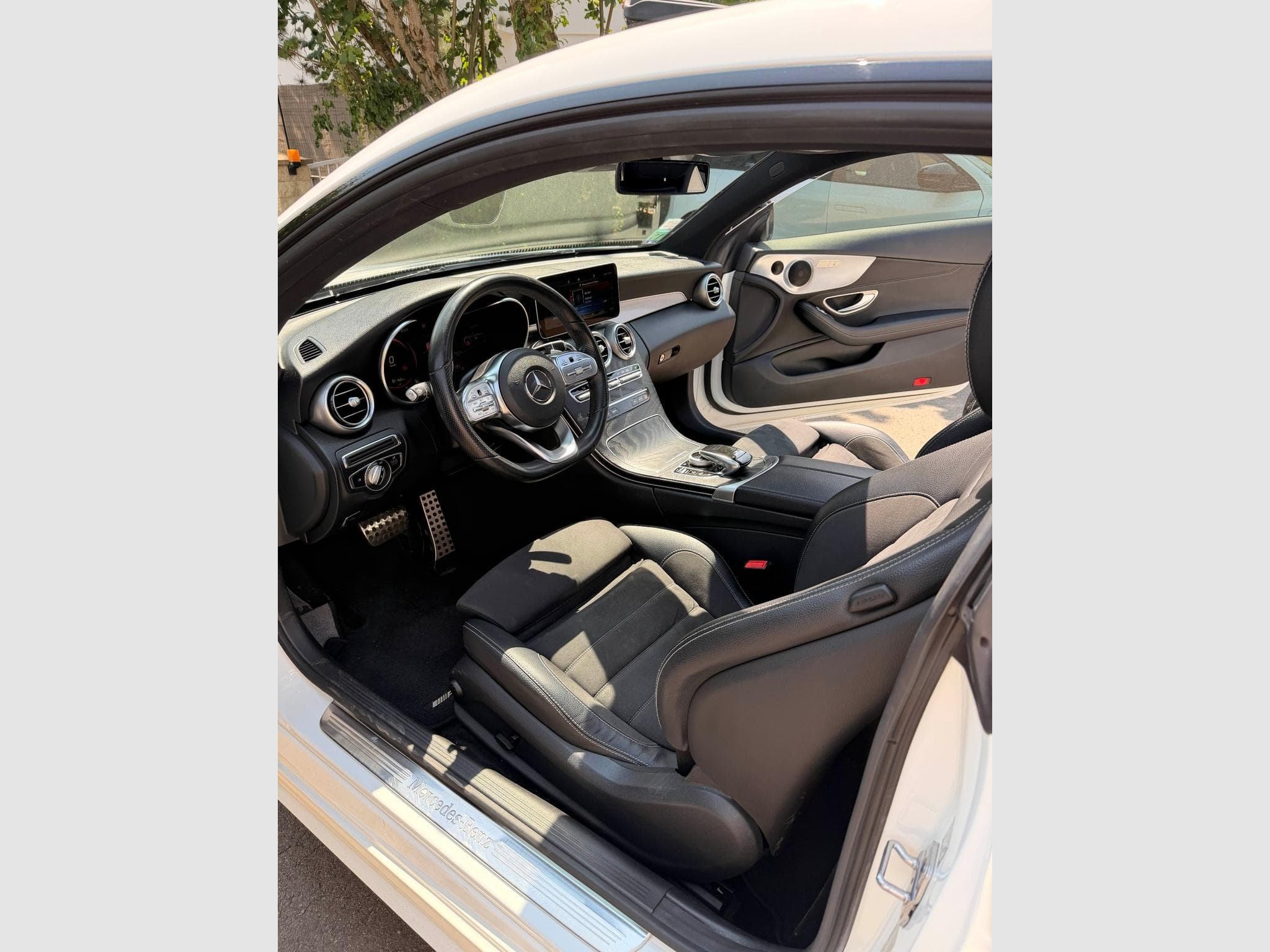 Mercedes C 220 C 220D Coupé AMG (2019) - Photo 11