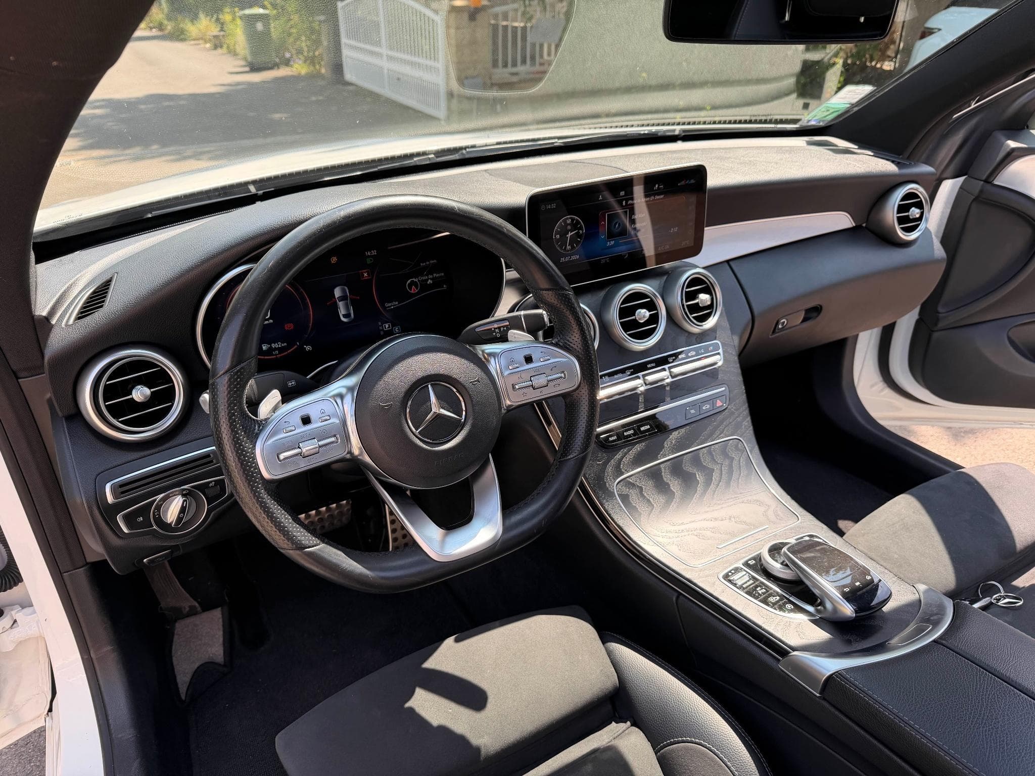 Mercedes C 220 C 220D Coupé AMG (2019) - Photo 13