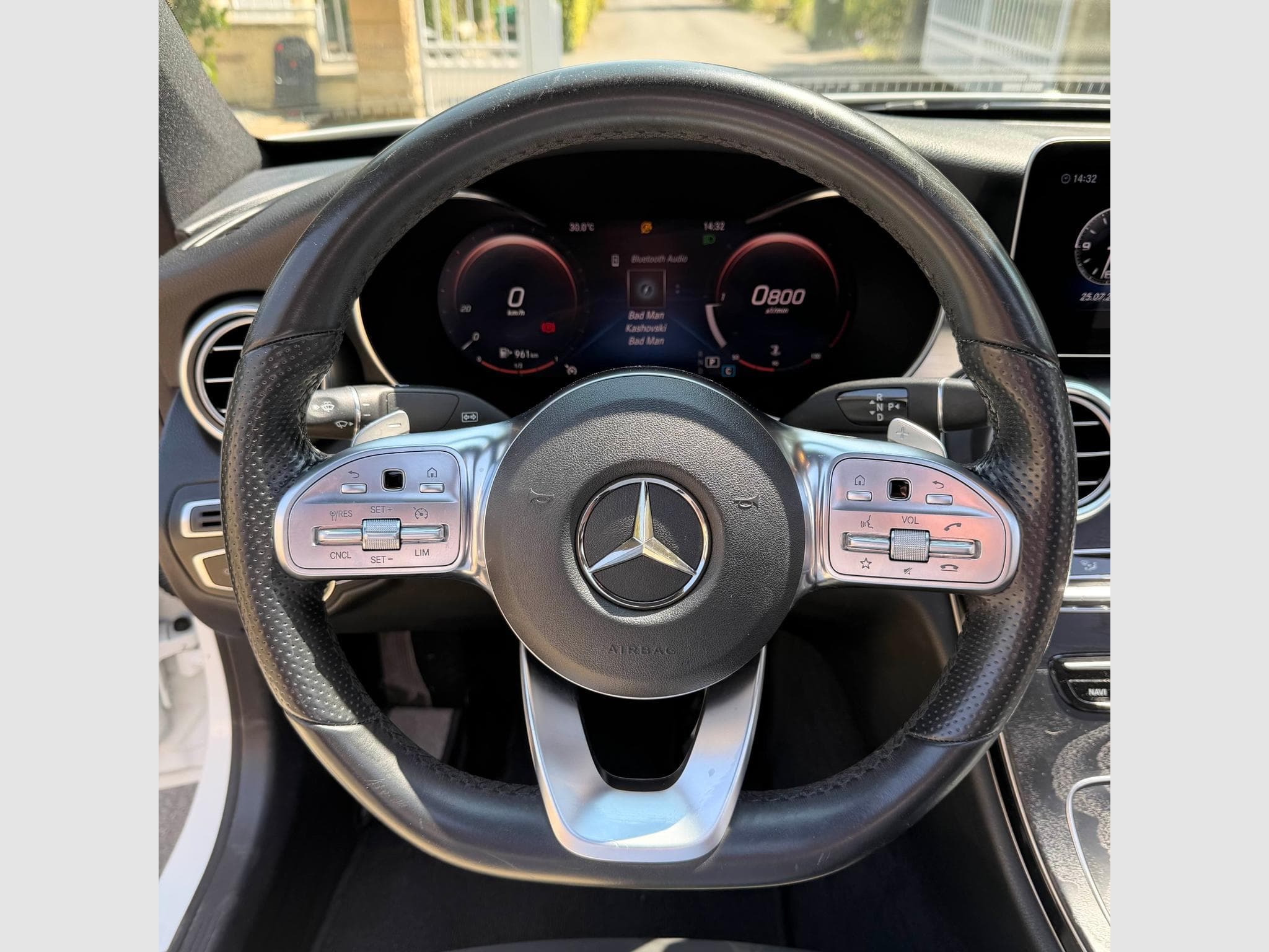 Mercedes C 220 C 220D Coupé AMG (2019) - Photo 14