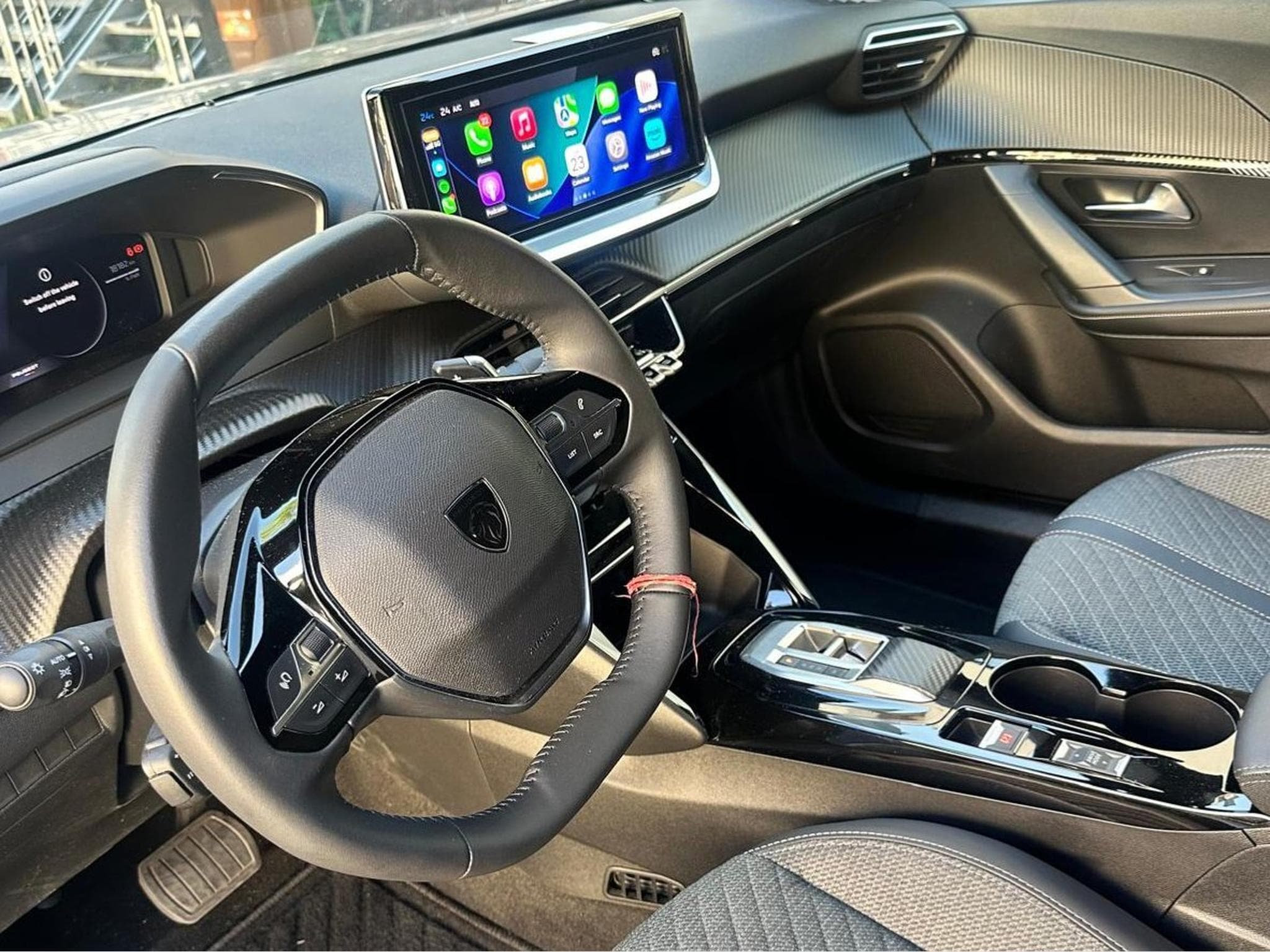 Peugeot 2008 Allure (2025) - Photo 2