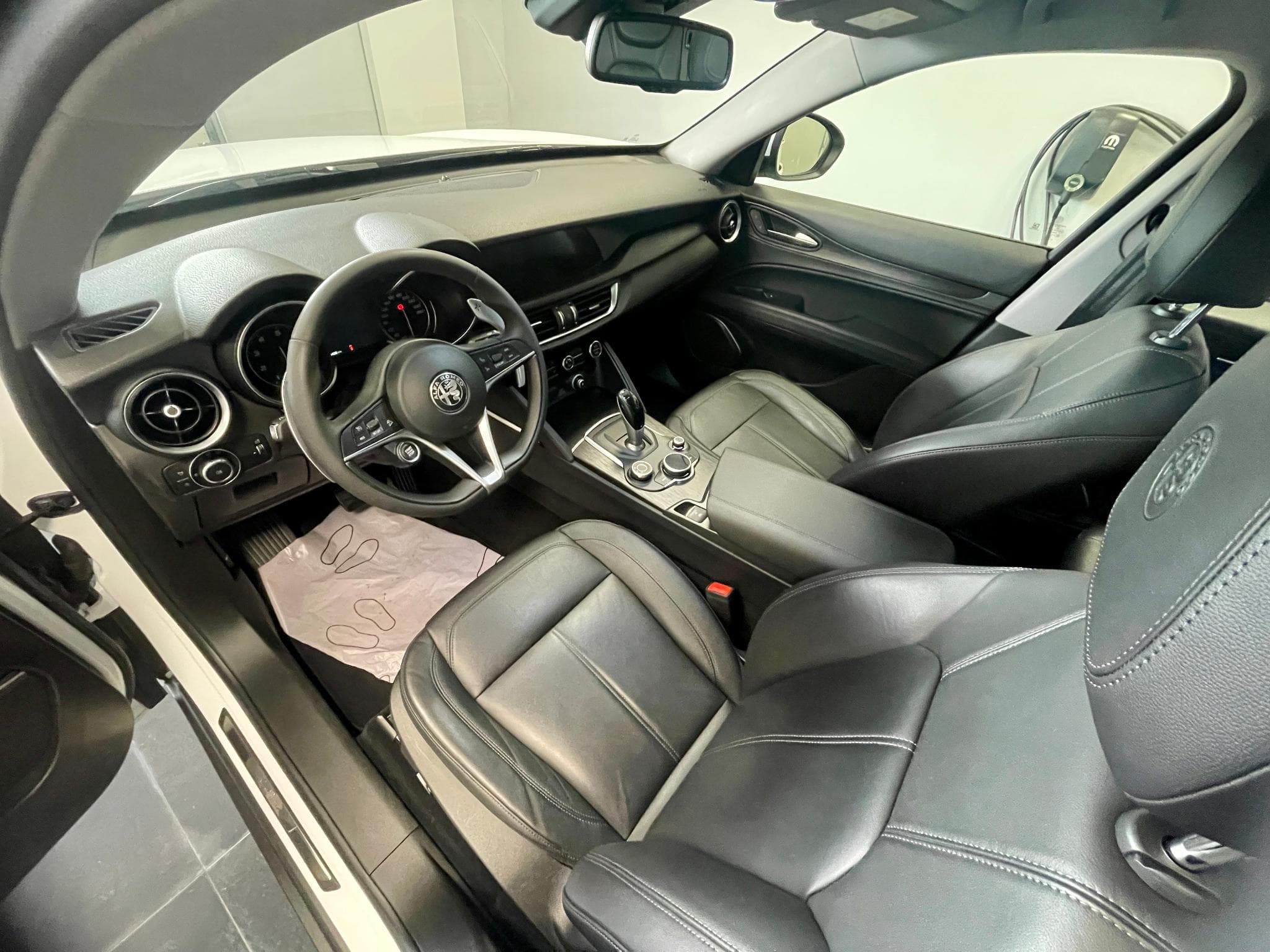Alfa-Romeo Stelvio Super 2.0 Q4 (2018) - Photo 3