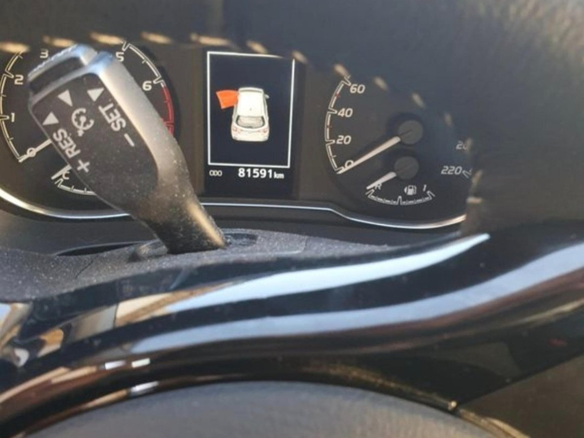 Toyota Yaris VVTI Ultimate (2020) - Photo 2