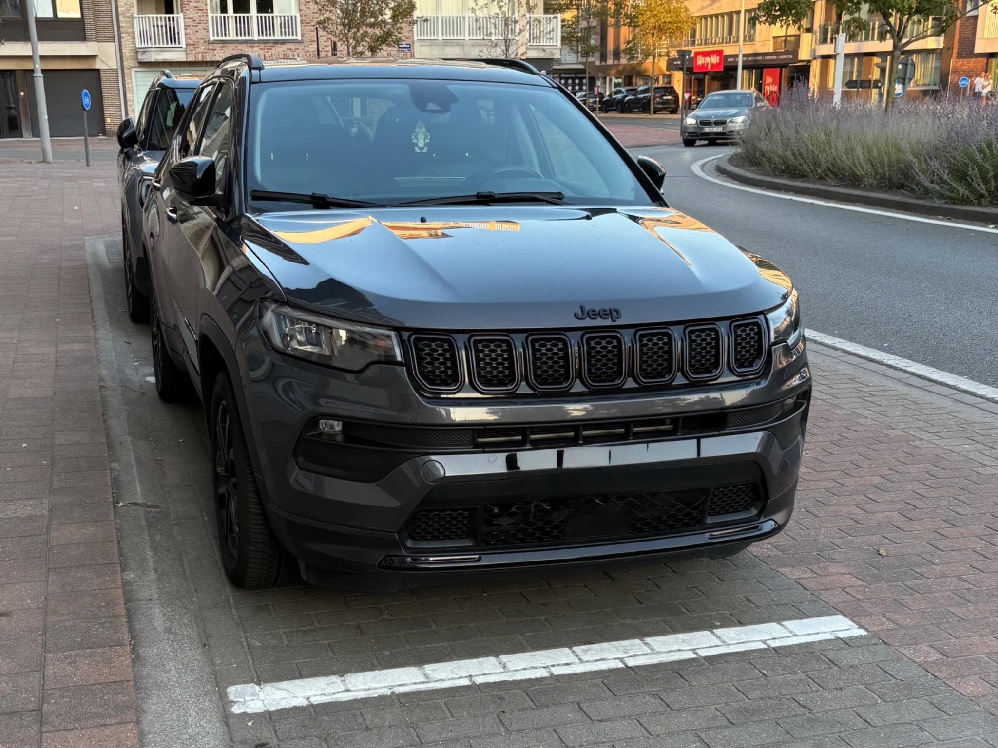 Jeep Compass Night Eagle (2023) - Photo 1