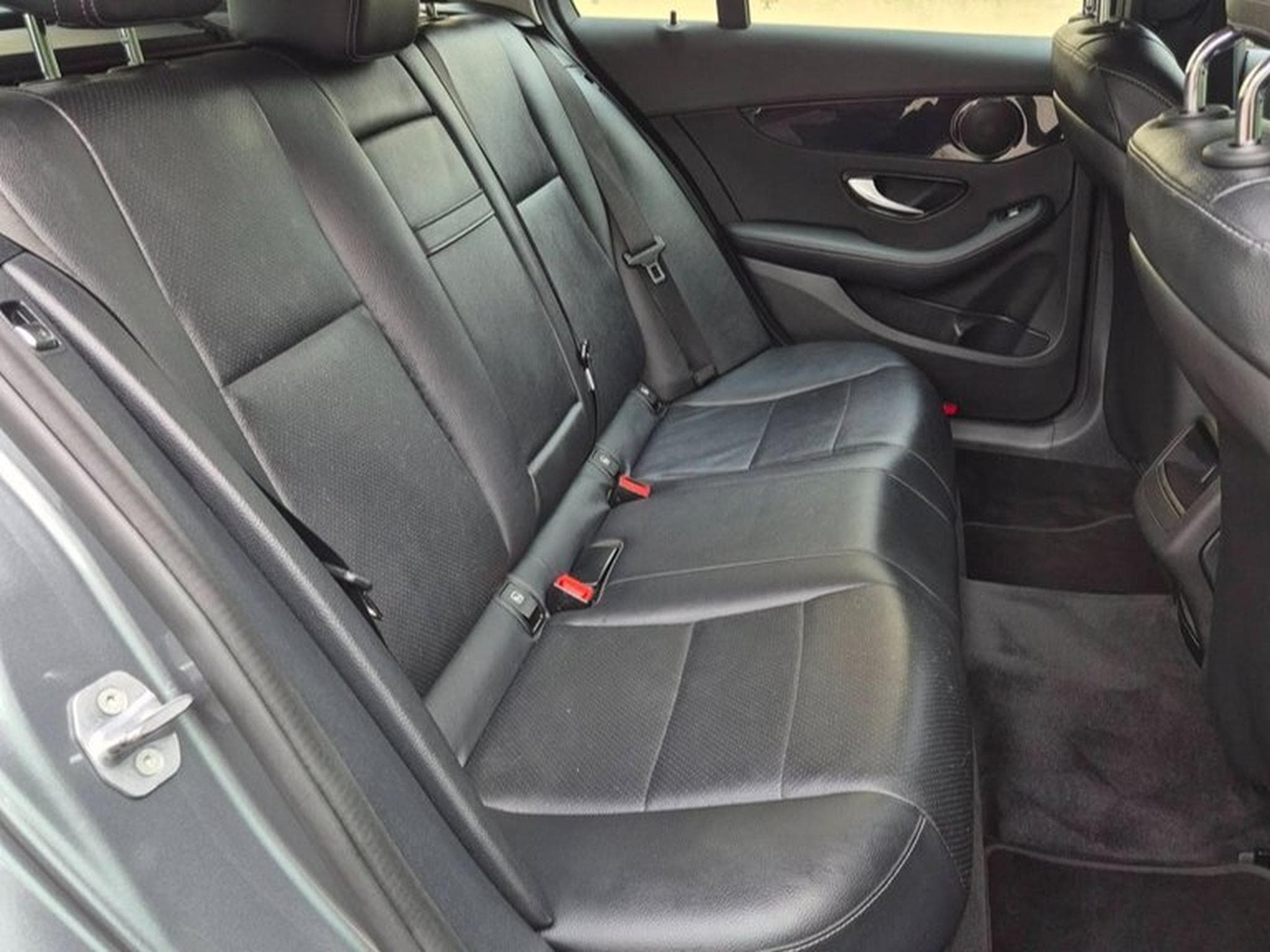 Mercedes C 180 AVANGUARD (2017) - Photo 12