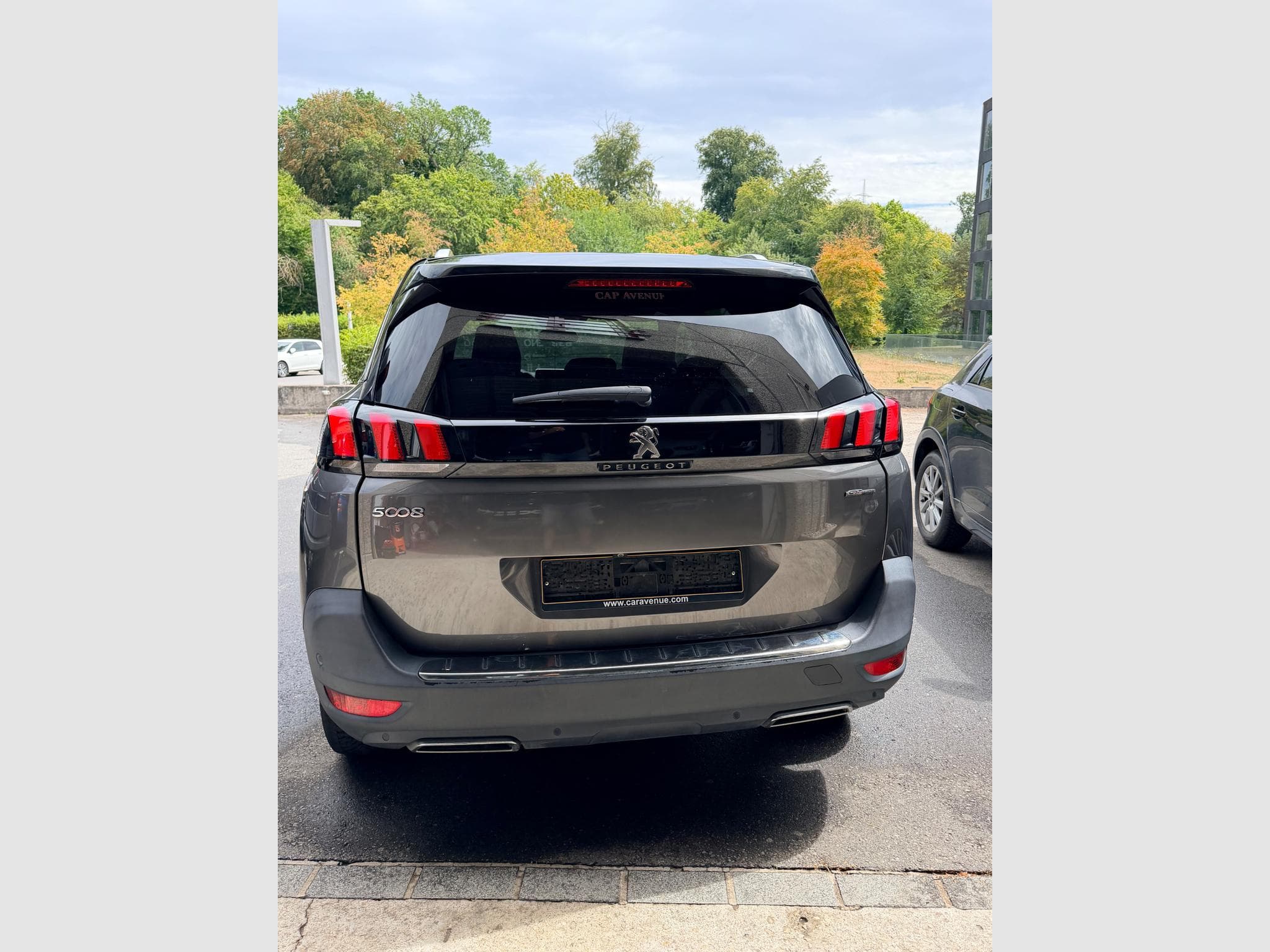Peugeot 5008 2.0 HDI EAT8 179 ps GTline 7 place (2018) - Photo 4