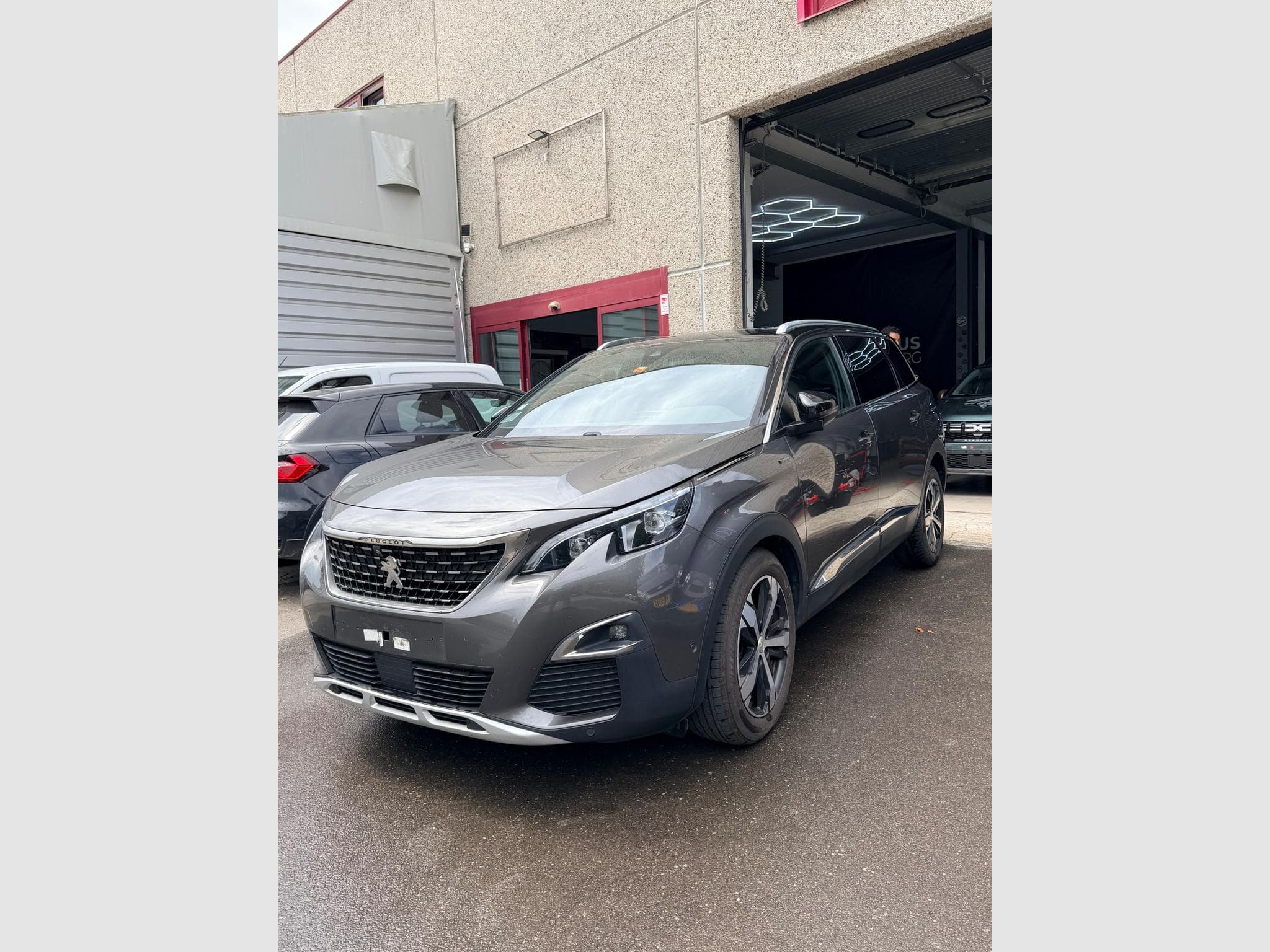Peugeot 5008 2.0 HDI EAT8 179 ps GTline 7 place (2018) - Photo 1