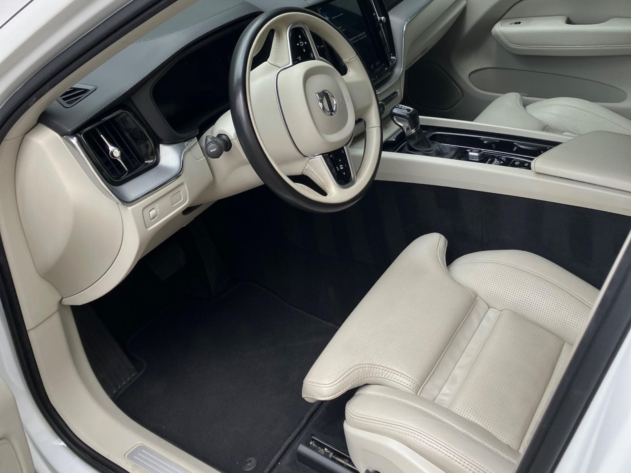 Volvo XC60 Inscription Diesel 2.0 (2019) - Photo 6