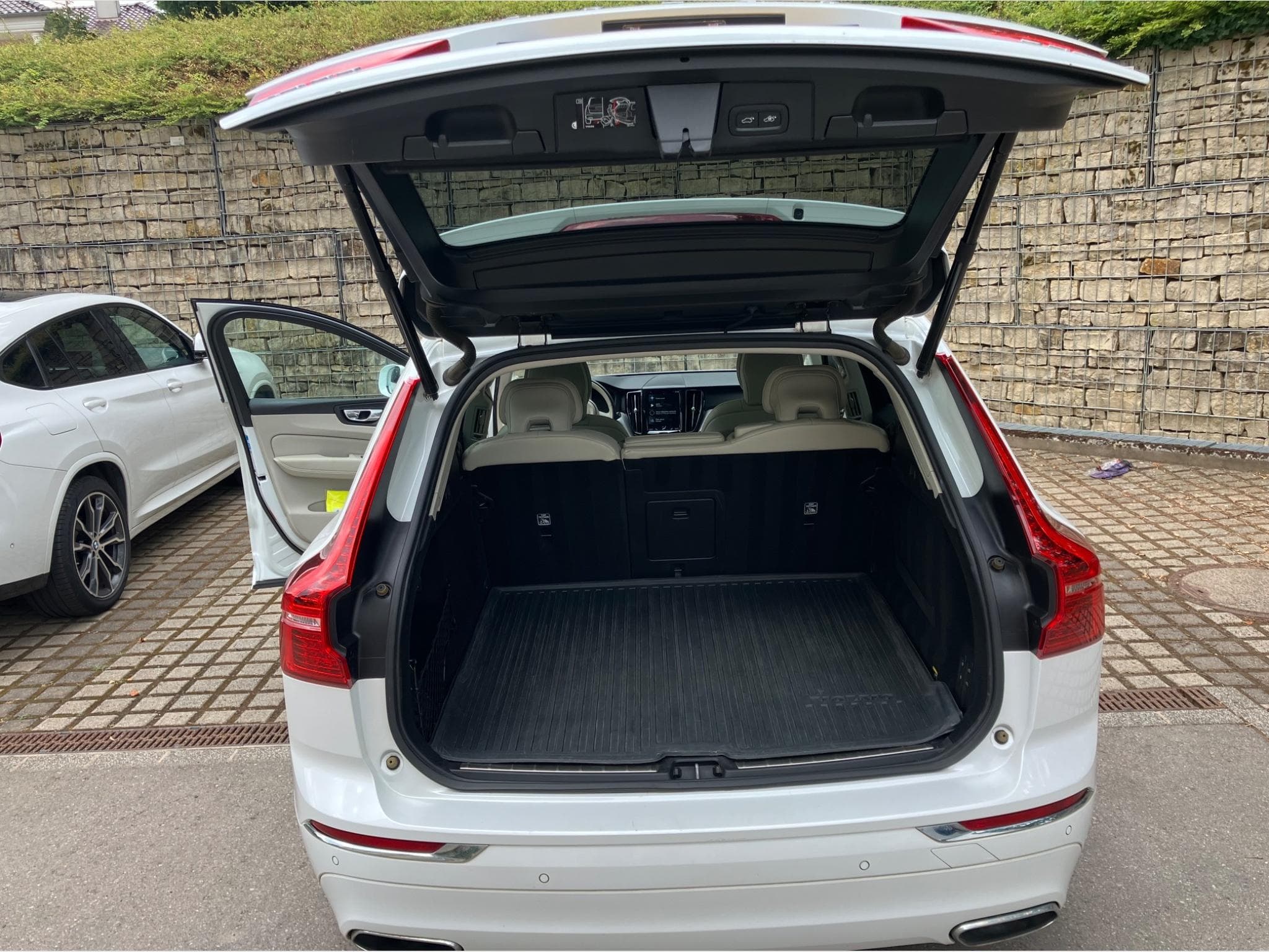 Volvo XC60 Inscription Diesel 2.0 (2019) - Photo 8