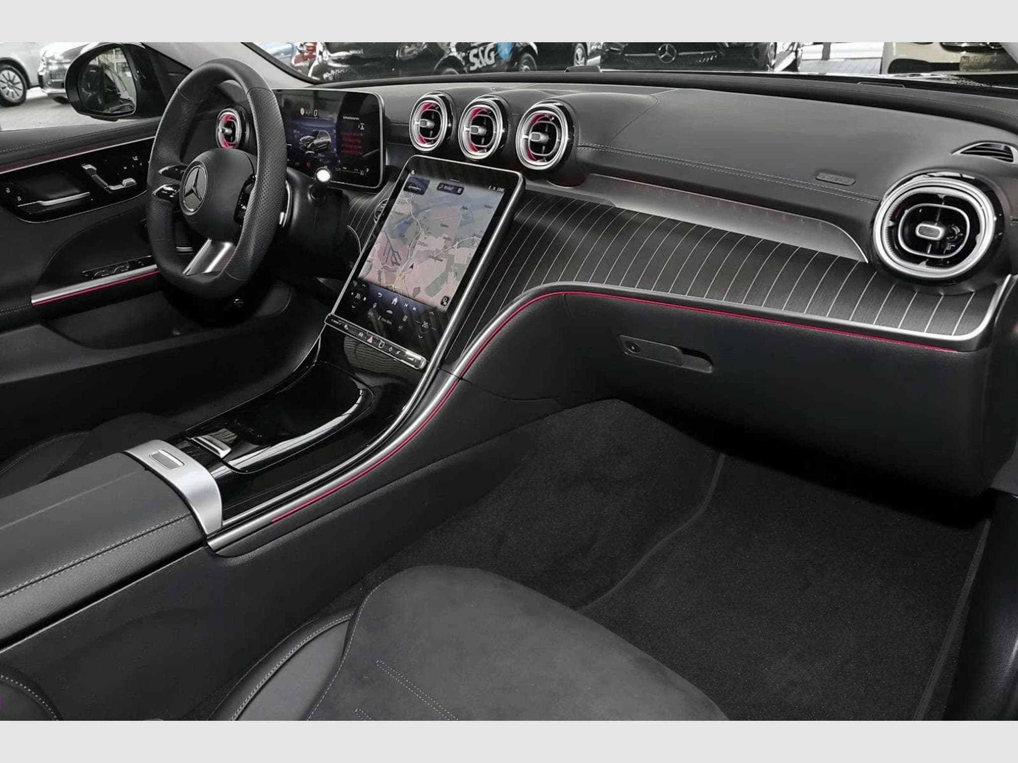 Mercedes C 200 d T AMG MBUX+LED+Pano+360° (2025) - Photo 5