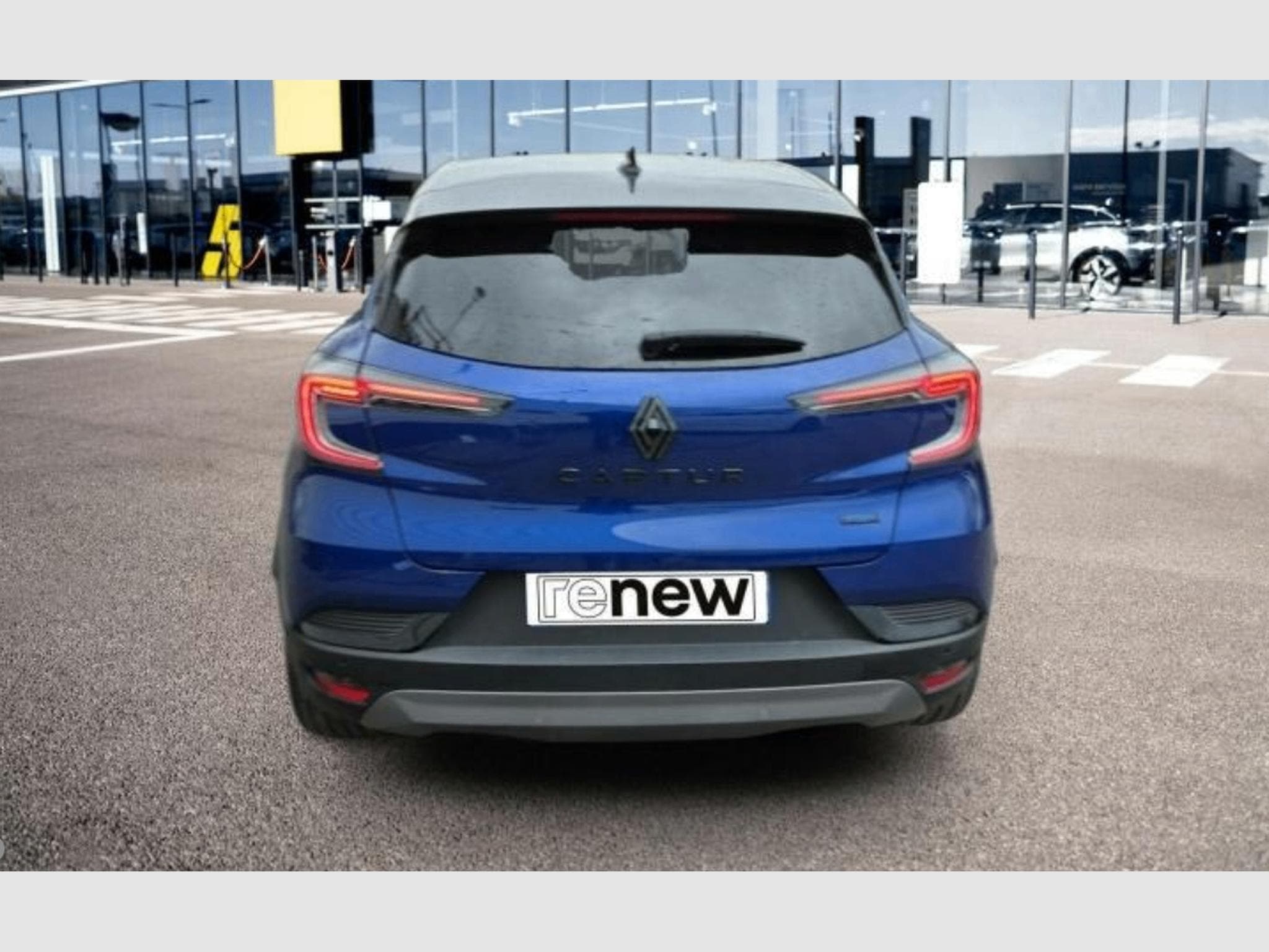 Renault Captur esprit Alpine - E-Tech full hybrid 145 ch (2025) - Photo 4