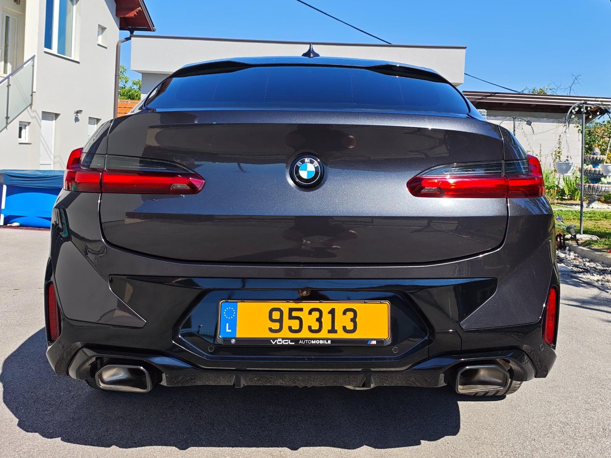 BMW X4 M (2022) - Photo 2