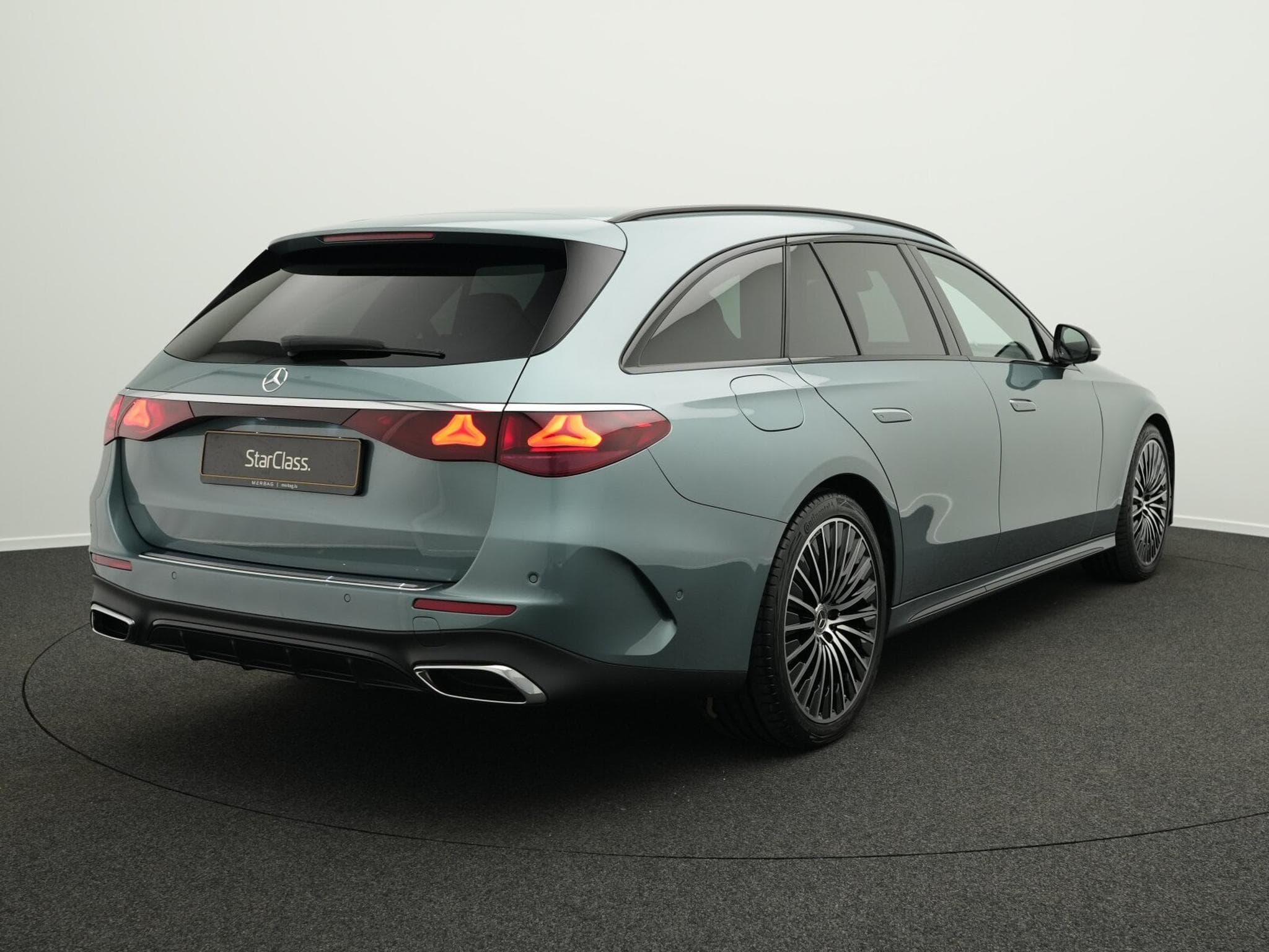 Mercedes E 220 d T AMG Line Advanced Plus/Navi/Distronic (2024) - Photo 3