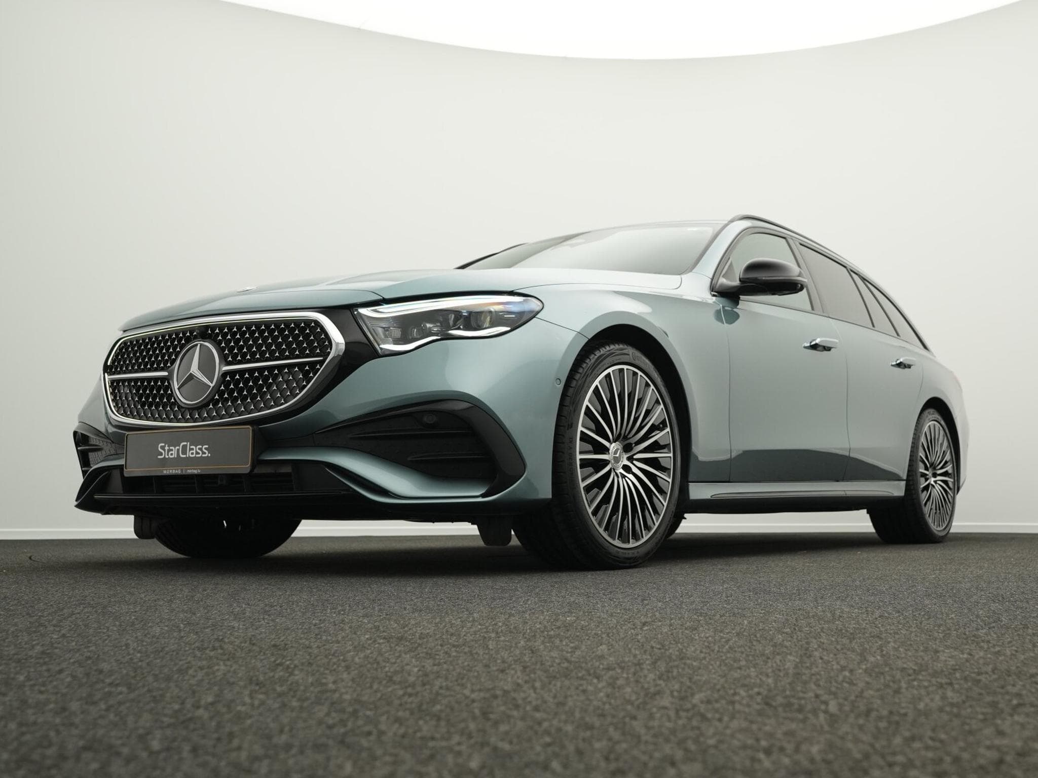 Mercedes E 220 d T AMG Line Advanced Plus/Navi/Distronic (2024) - Photo 8