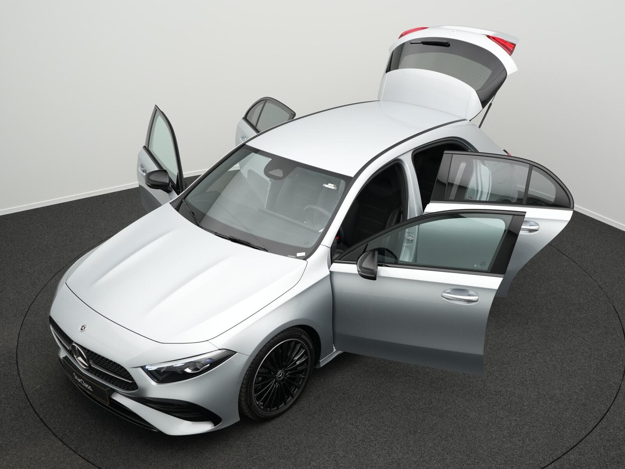 Mercedes A 200 AMG Line/Edition/Navi/Distronic/LED (2025) - Photo 12