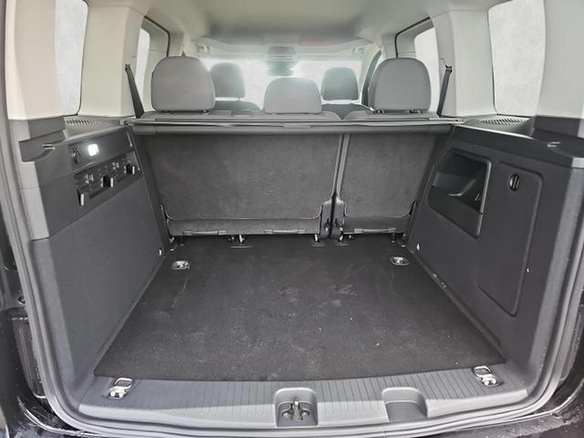 VW Caddy Basis (2026) - Photo 1