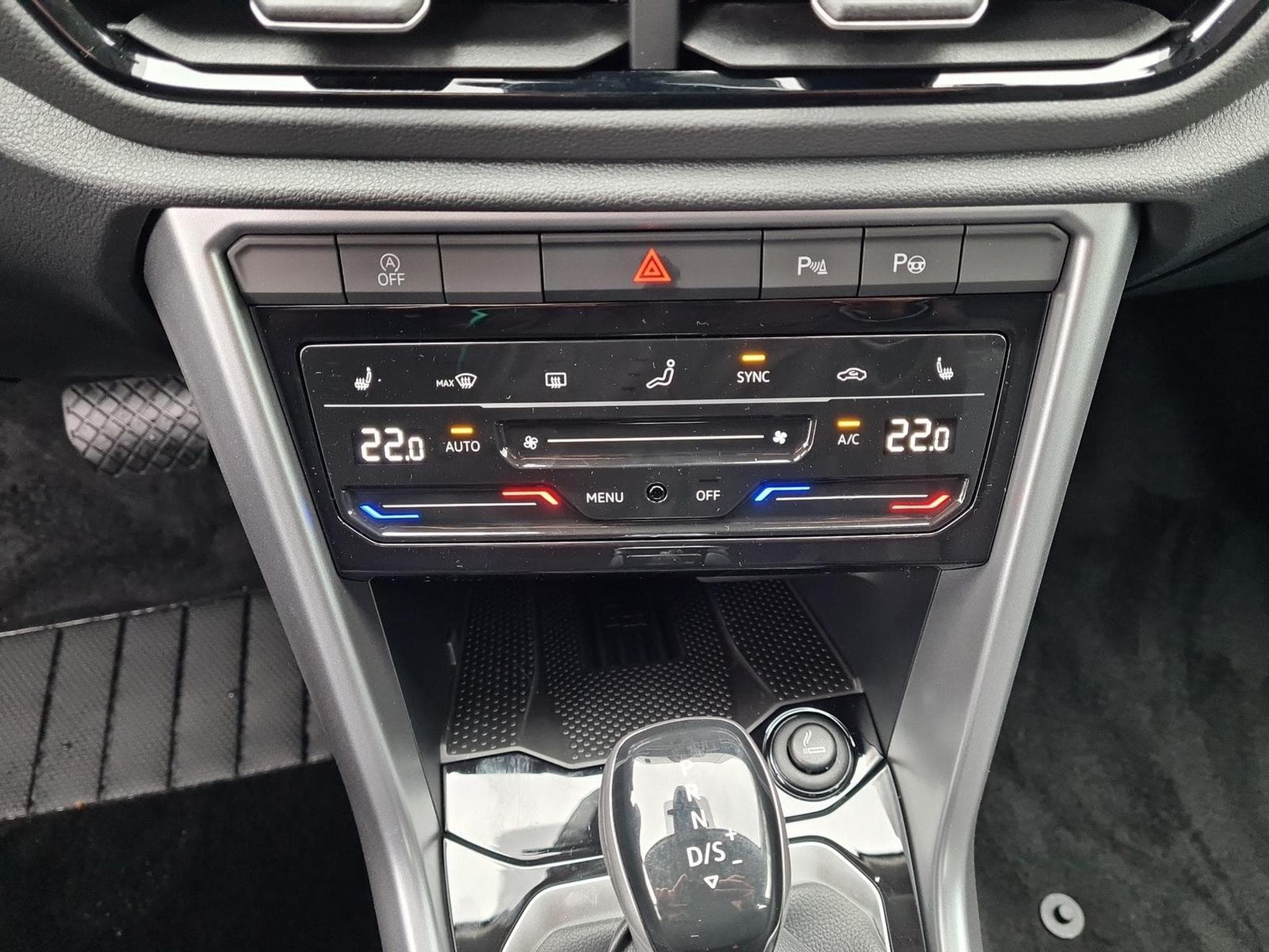 VW T-Roc Life (2026) - Photo 24