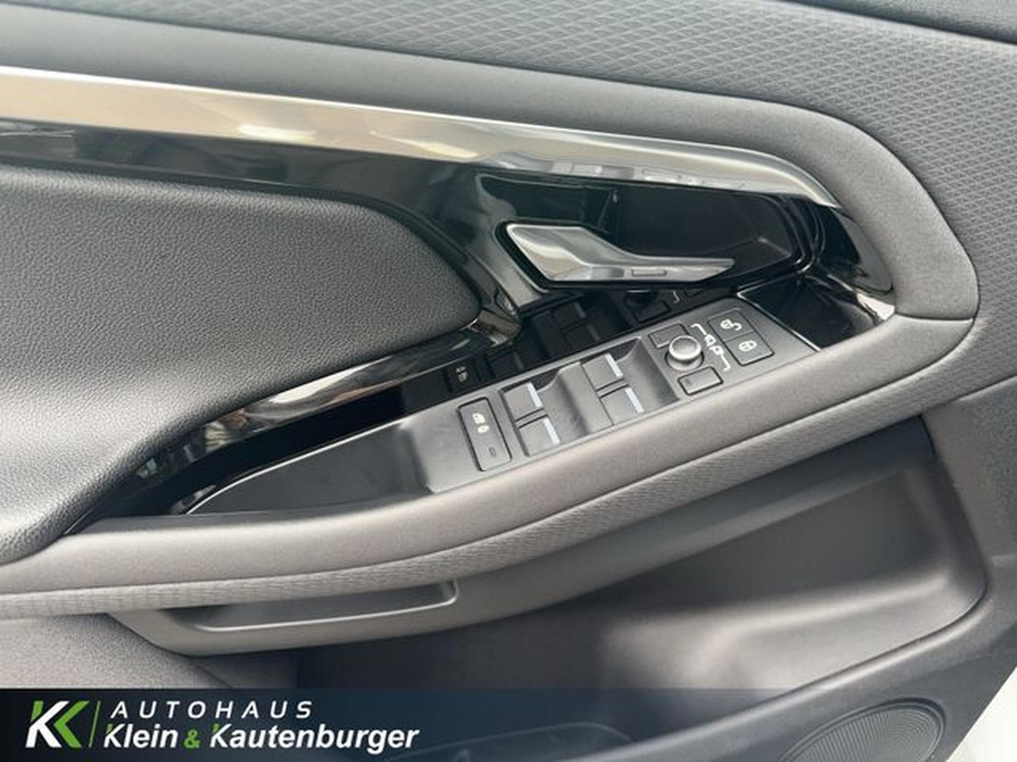 Land-Rover Range Rover Evoque Evoque R-Dynamic S AWD+PANO+NAVI+KAMERA+ DAB+ (2019) - Photo 13
