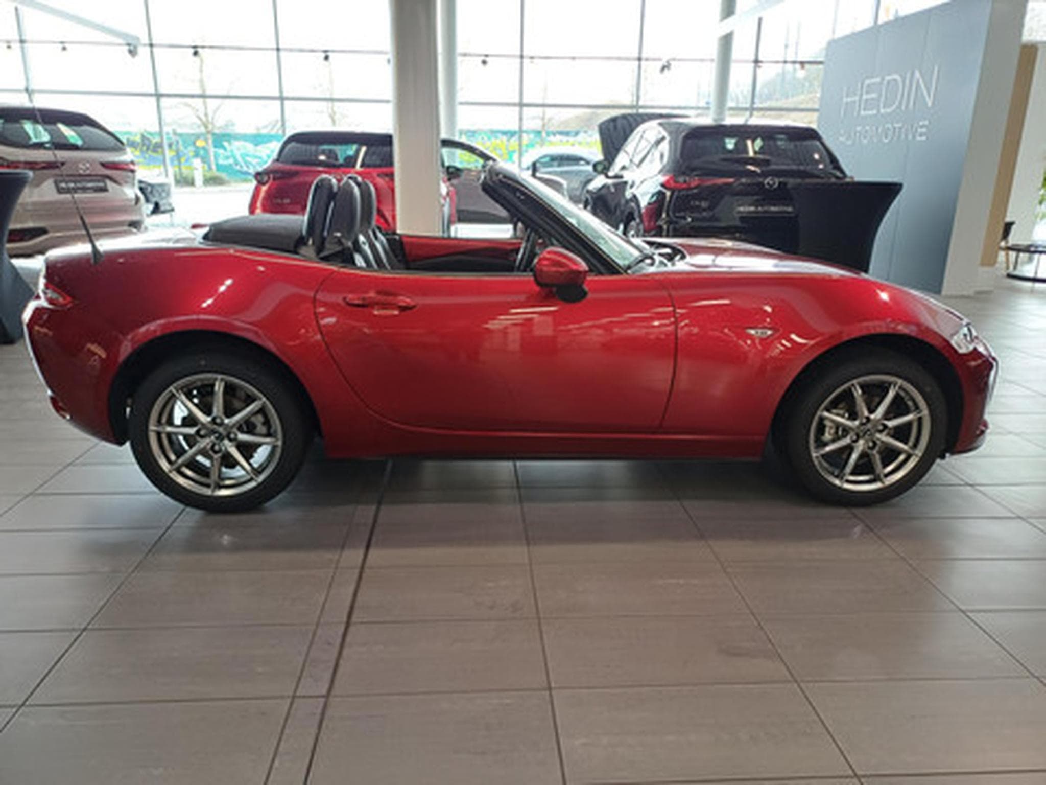 Mazda MX-5 1.5 Skyactiv-G 97kW Excl-Line Roadster (2025) - Photo 5