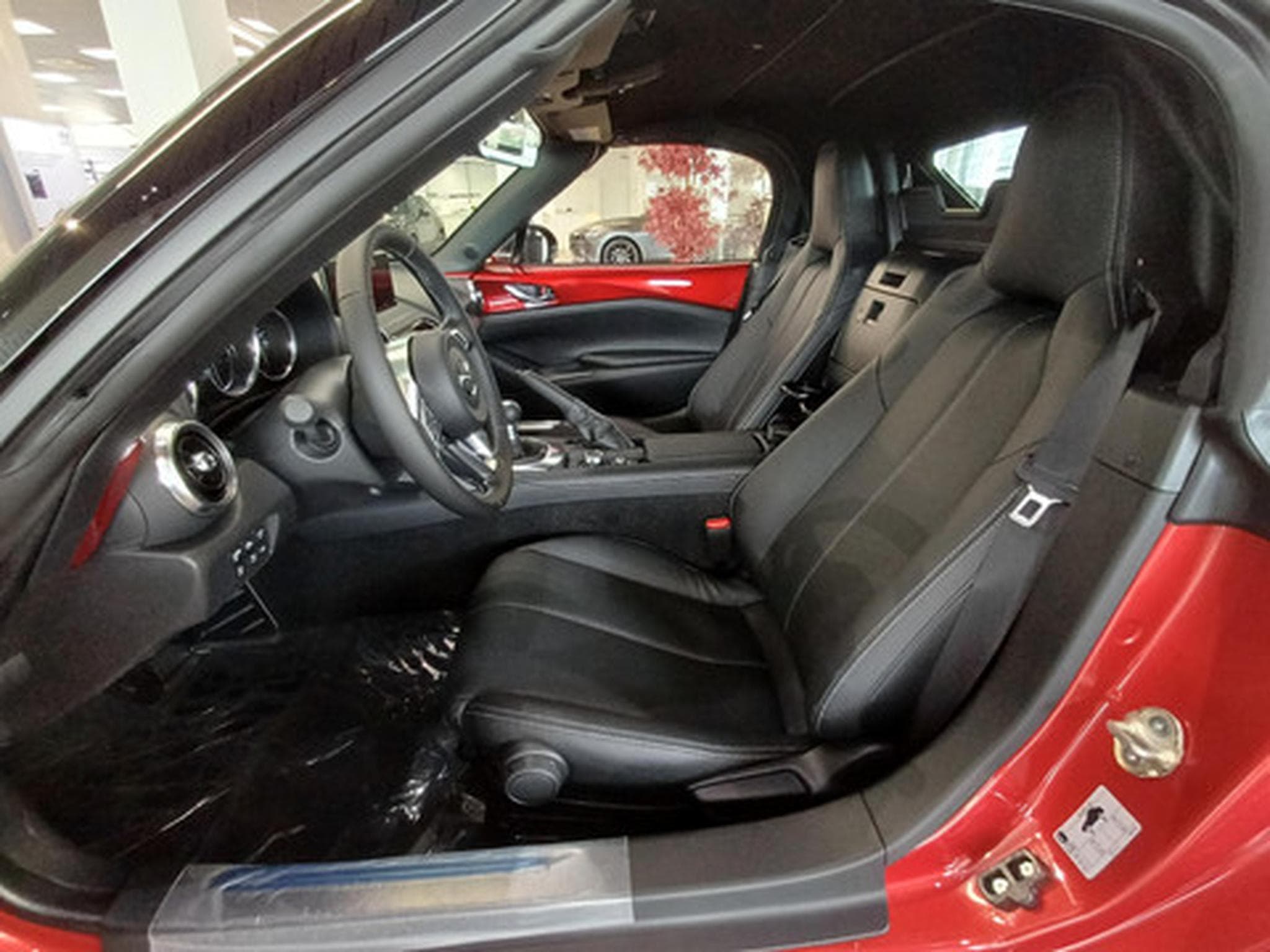 Mazda MX-5 1.5 Skyactiv-G 97kW Excl-Line Roadster (2025) - Photo 7