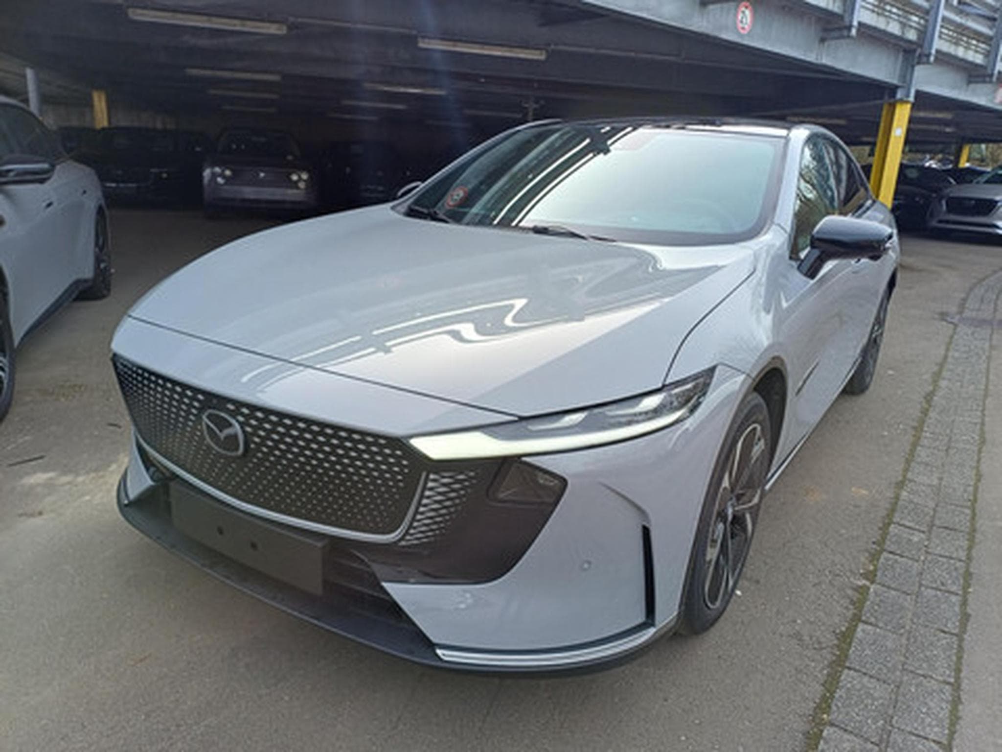Mazda 6 6e BEV 68.8 kWh 190kW Takumi (2025) - Photo 1