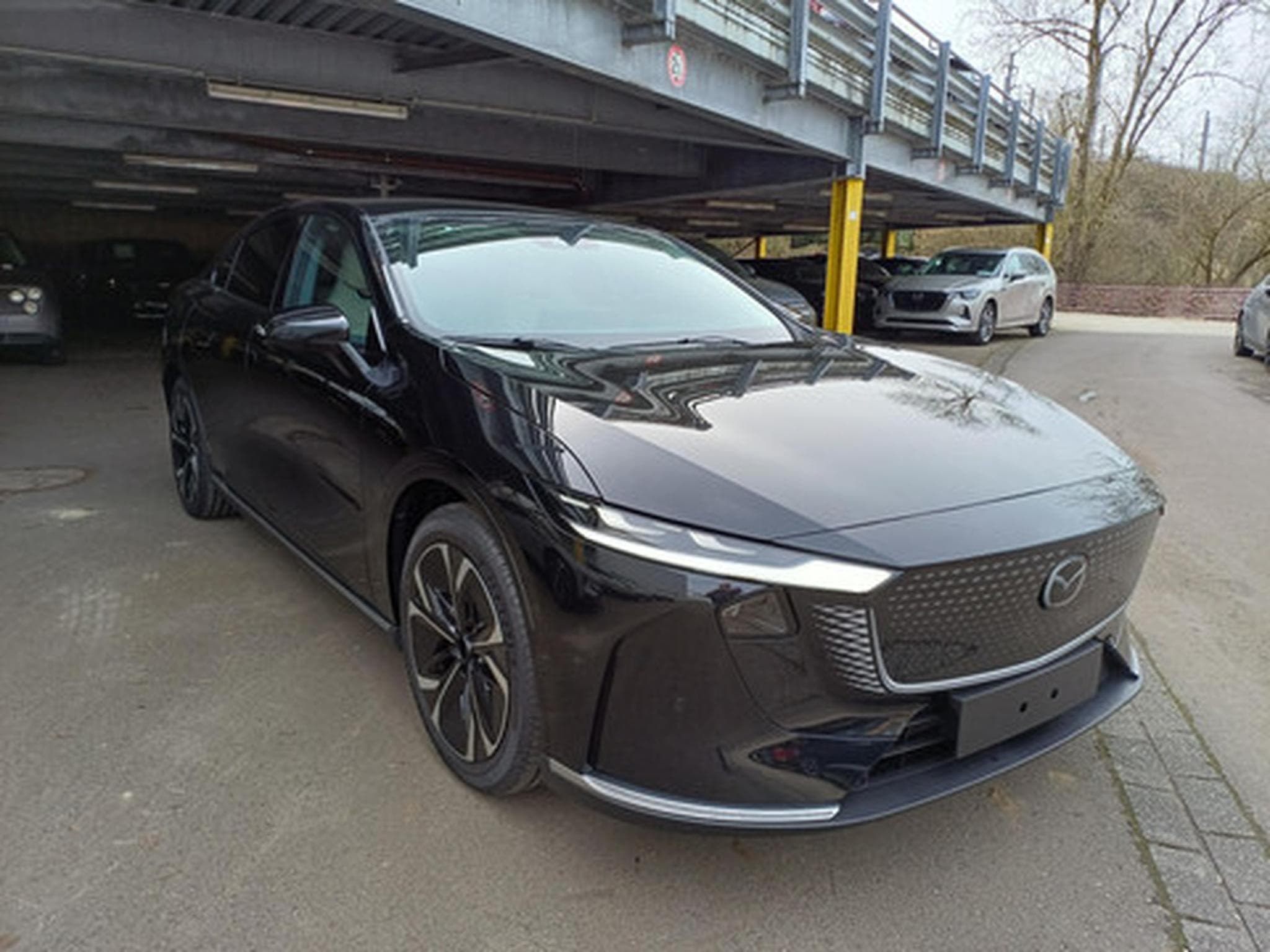 Mazda 6 6e BEV 68.8 kWh 190kW Takumi (2025) - Photo 2