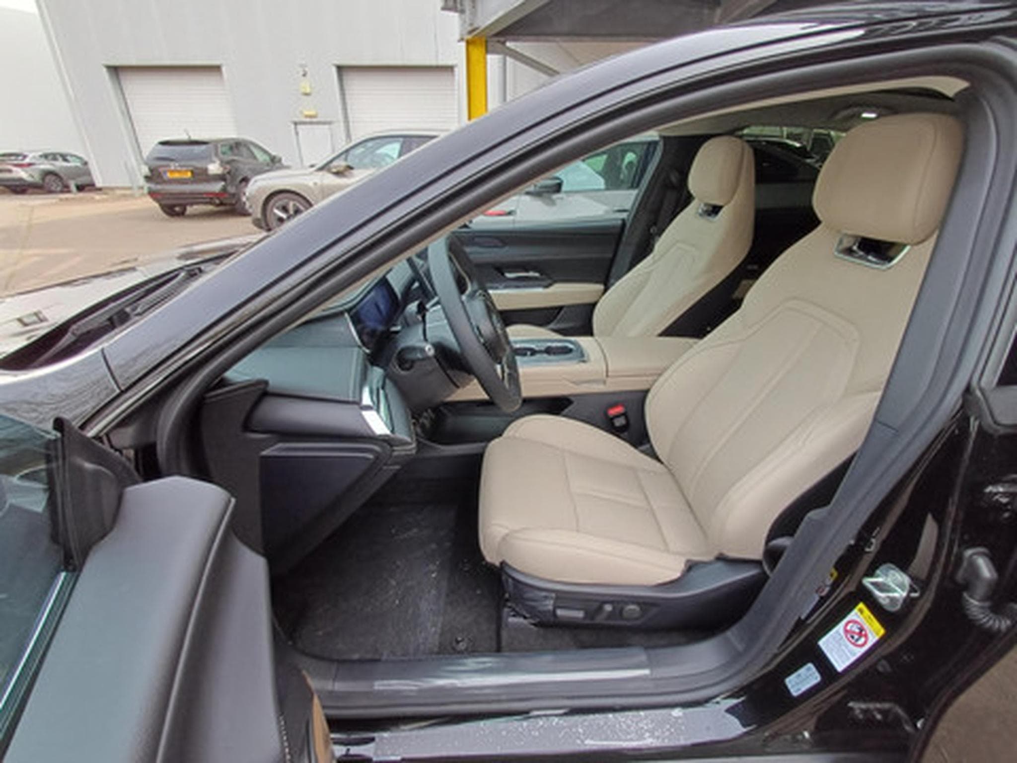 Mazda 6 6e BEV 68.8 kWh 190kW Takumi (2025) - Photo 8