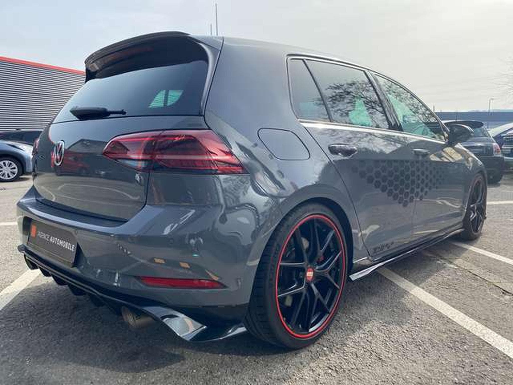 VW Golf GTI TCR 2.0 TSI DSG - JUSQU'A 48 MOIS DE GARANTIE (2020) - Photo 5
