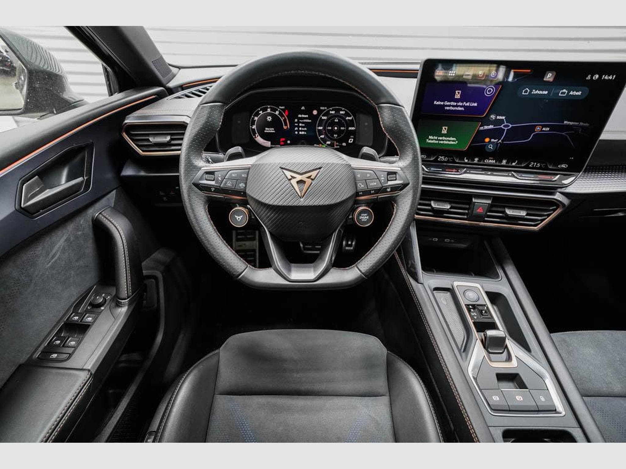 Cupra Leon ST 2,0 TSI (2025) - Photo 8