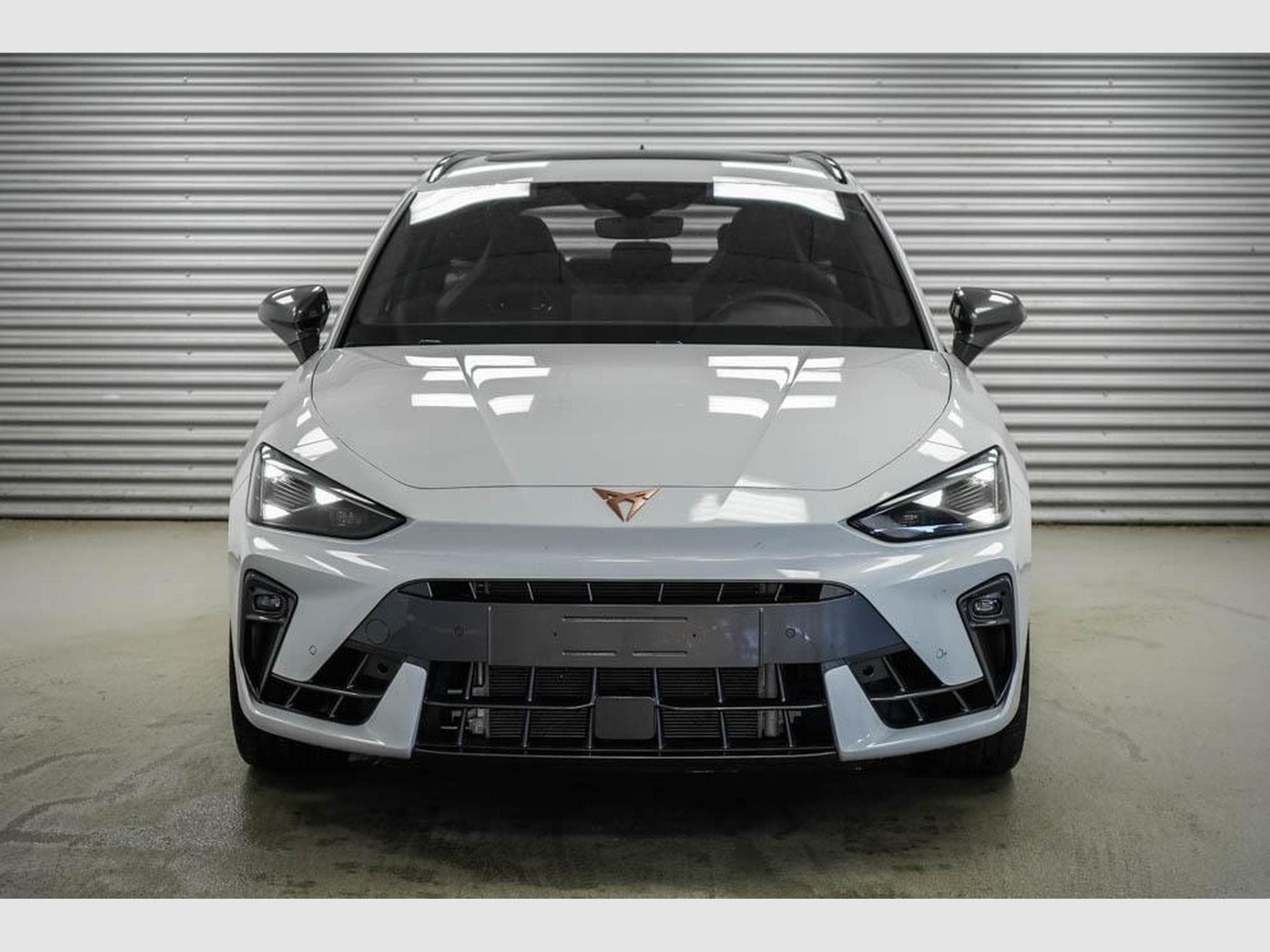 Cupra Leon ST 2,0 TSI (2025) - Photo 2