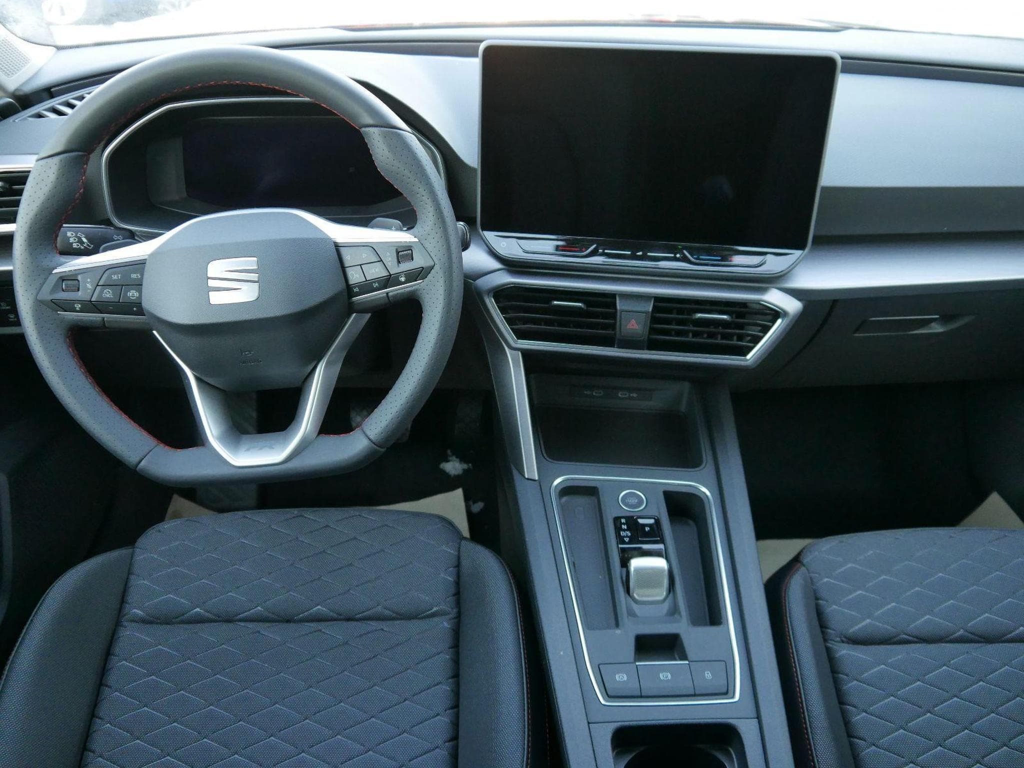 Seat Leon FR 2.0 TDI DSG (2026) - Photo 10