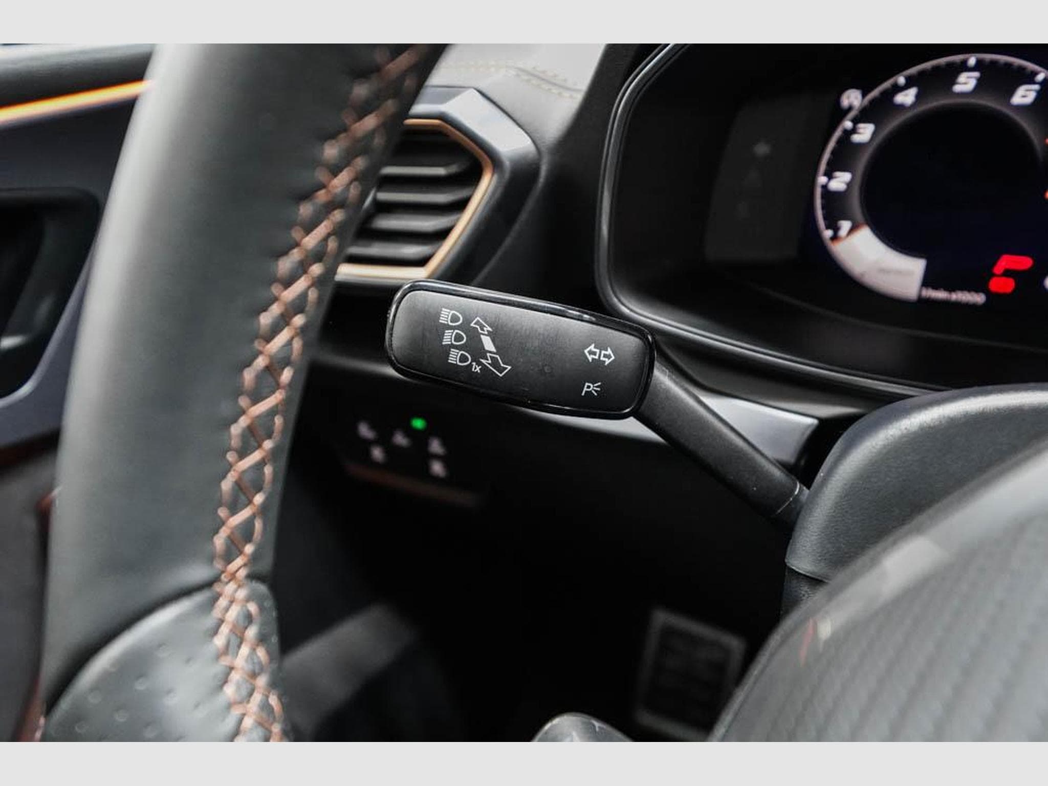 Cupra Leon ST 2,0 TSI (2025) - Photo 9