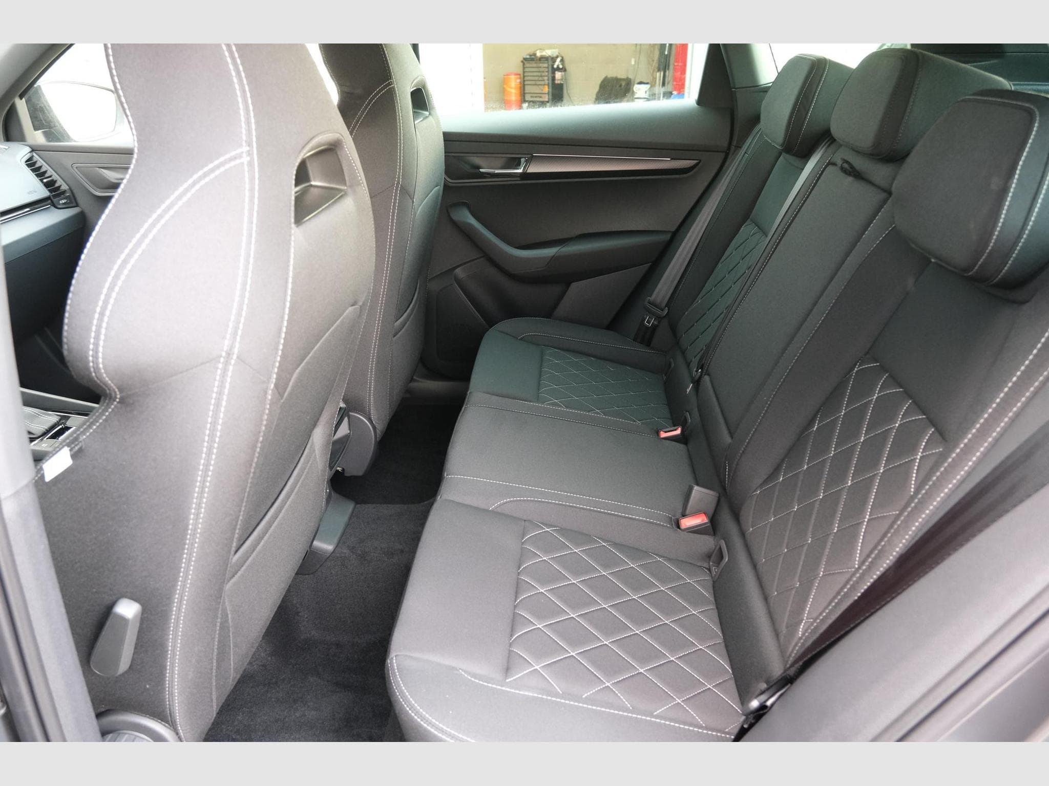 Skoda Karoq 1.5 TSI DSG (2026) - Photo 8