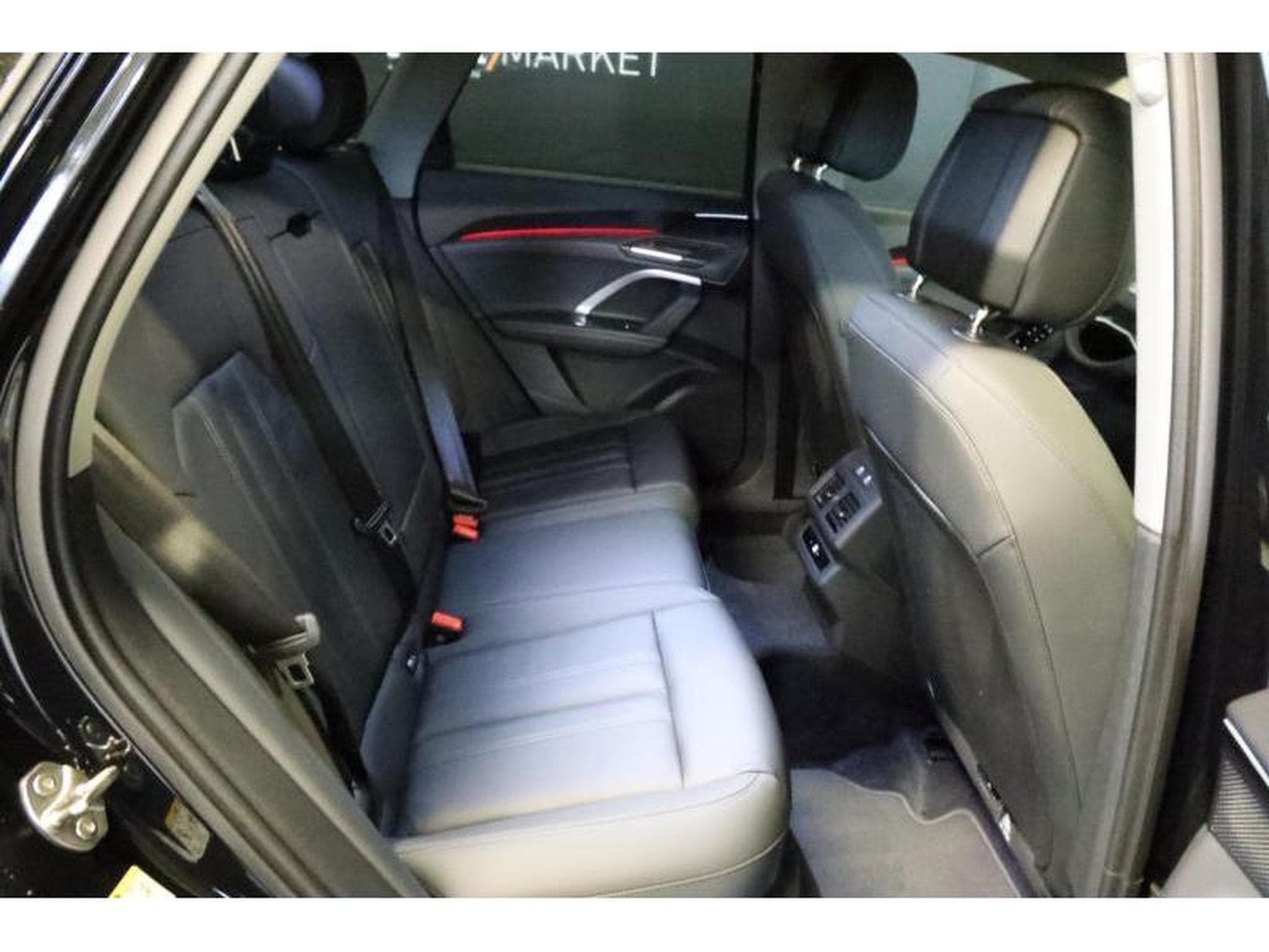 Audi Q5 S-Line (2026) - Photo 8
