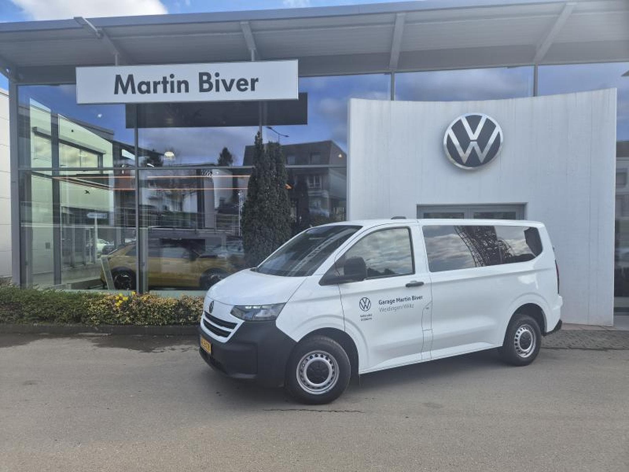 VW Caravelle Combi court (2026) - Photo 1