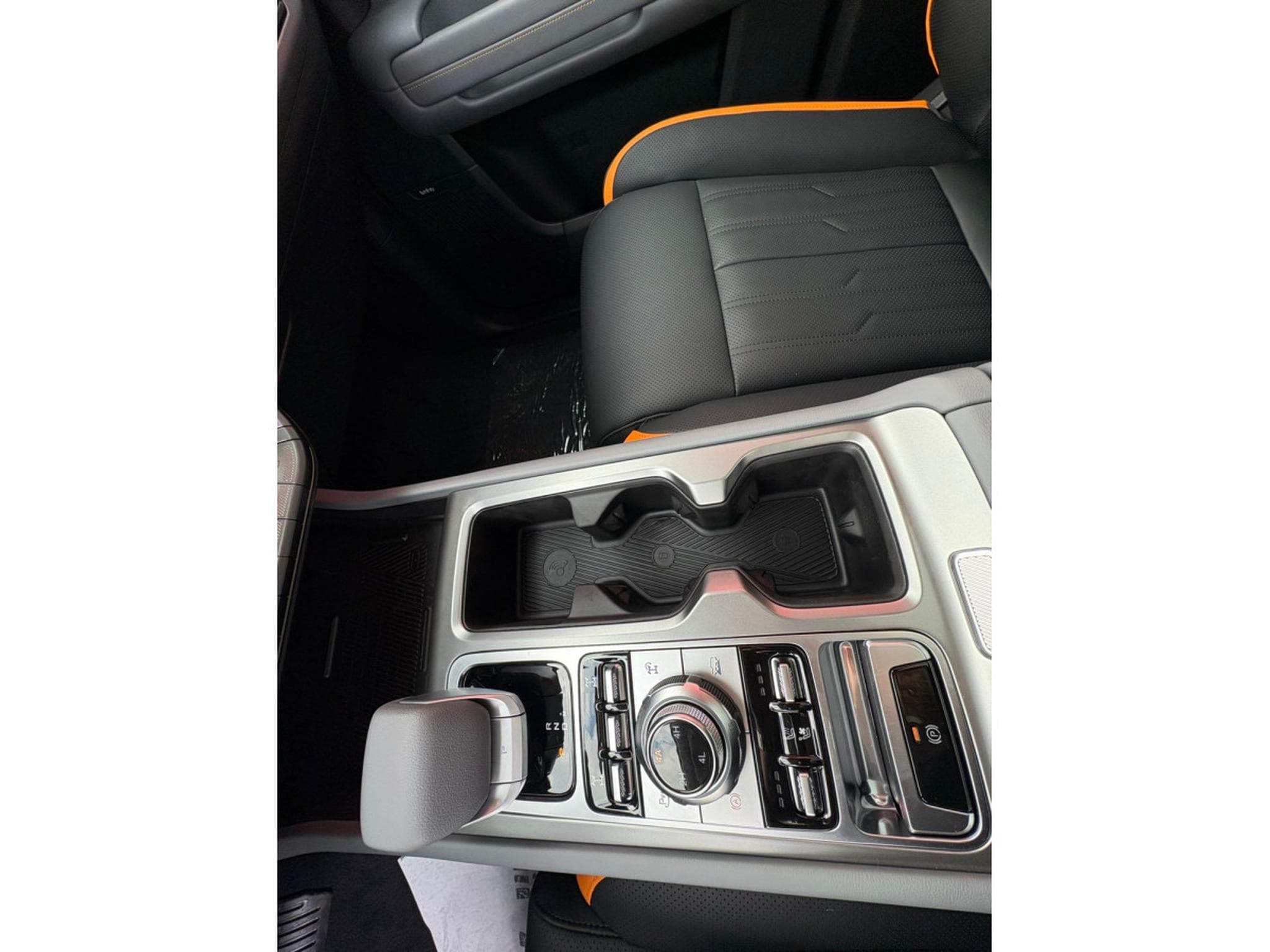 Baic BJ40 PRO (2026) - Photo 25