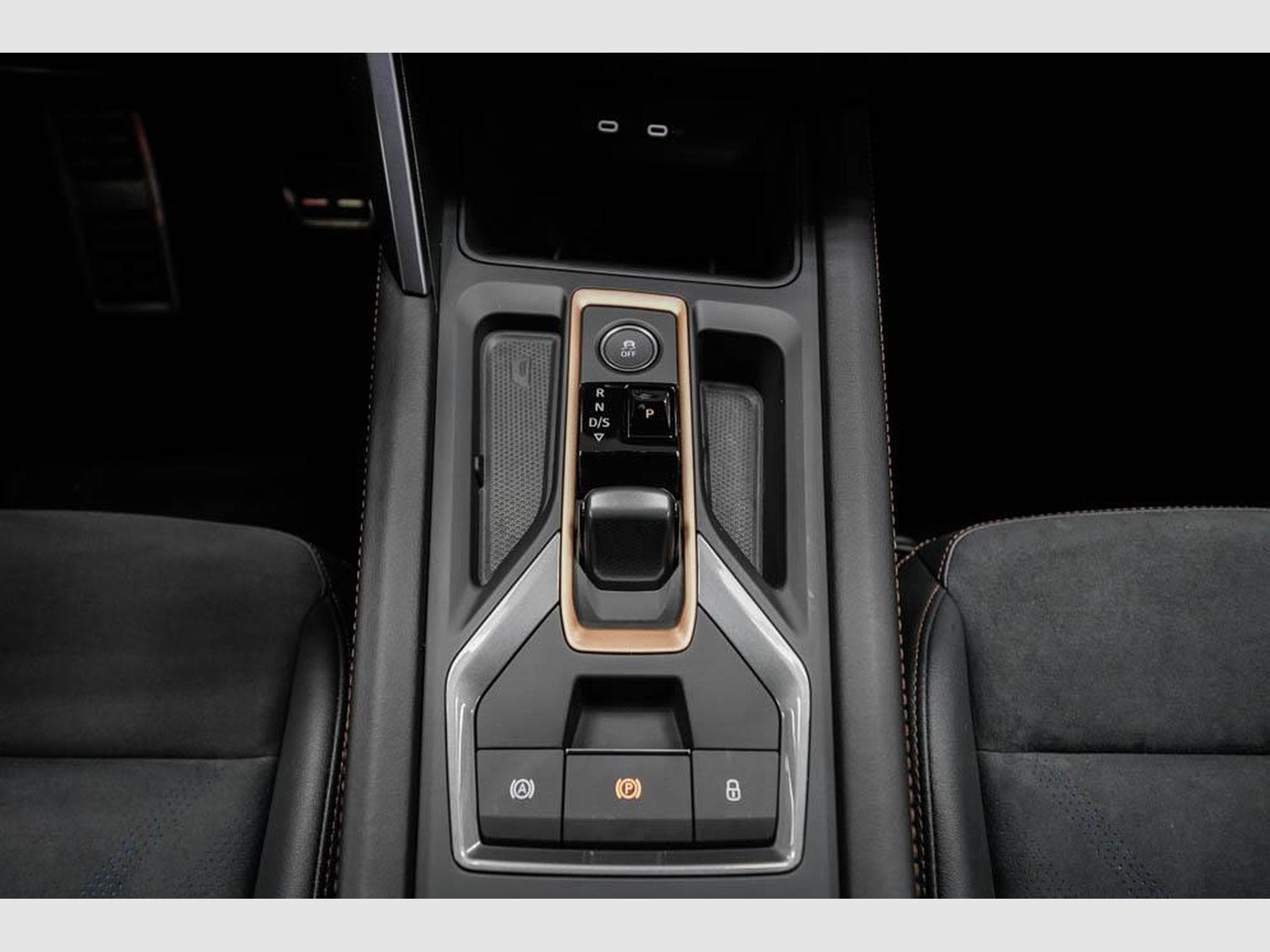 Cupra Leon ST 2,0 TSI (2025) - Photo 12