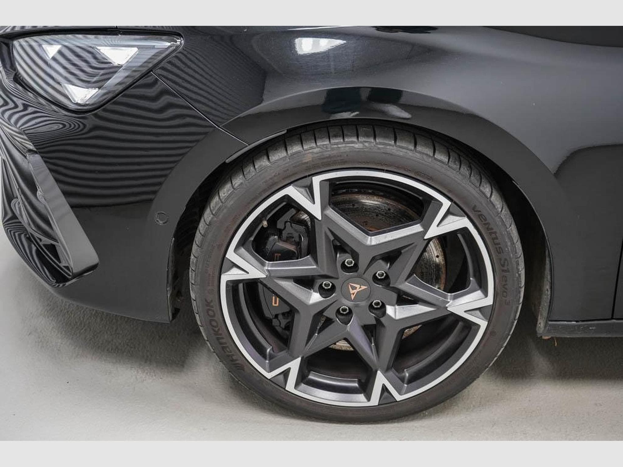 Cupra Leon ST 2,0 TSI (2025) - Photo 5