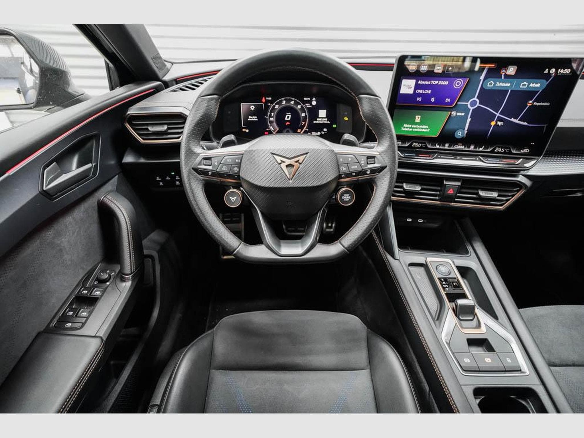 Cupra Leon ST 2,0 TSI (2025) - Photo 8