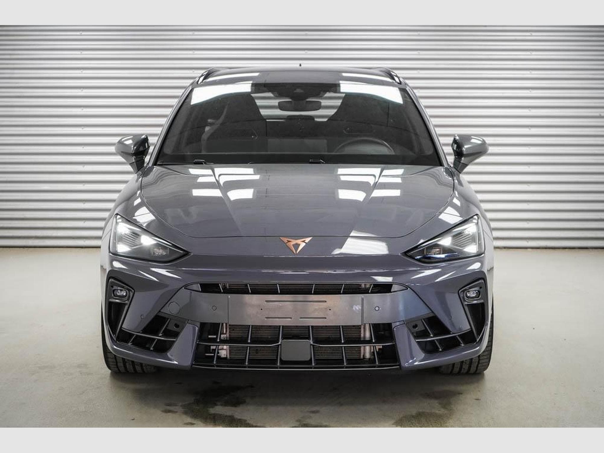 Cupra Leon ST 2,0 TSI (2025) - Photo 2