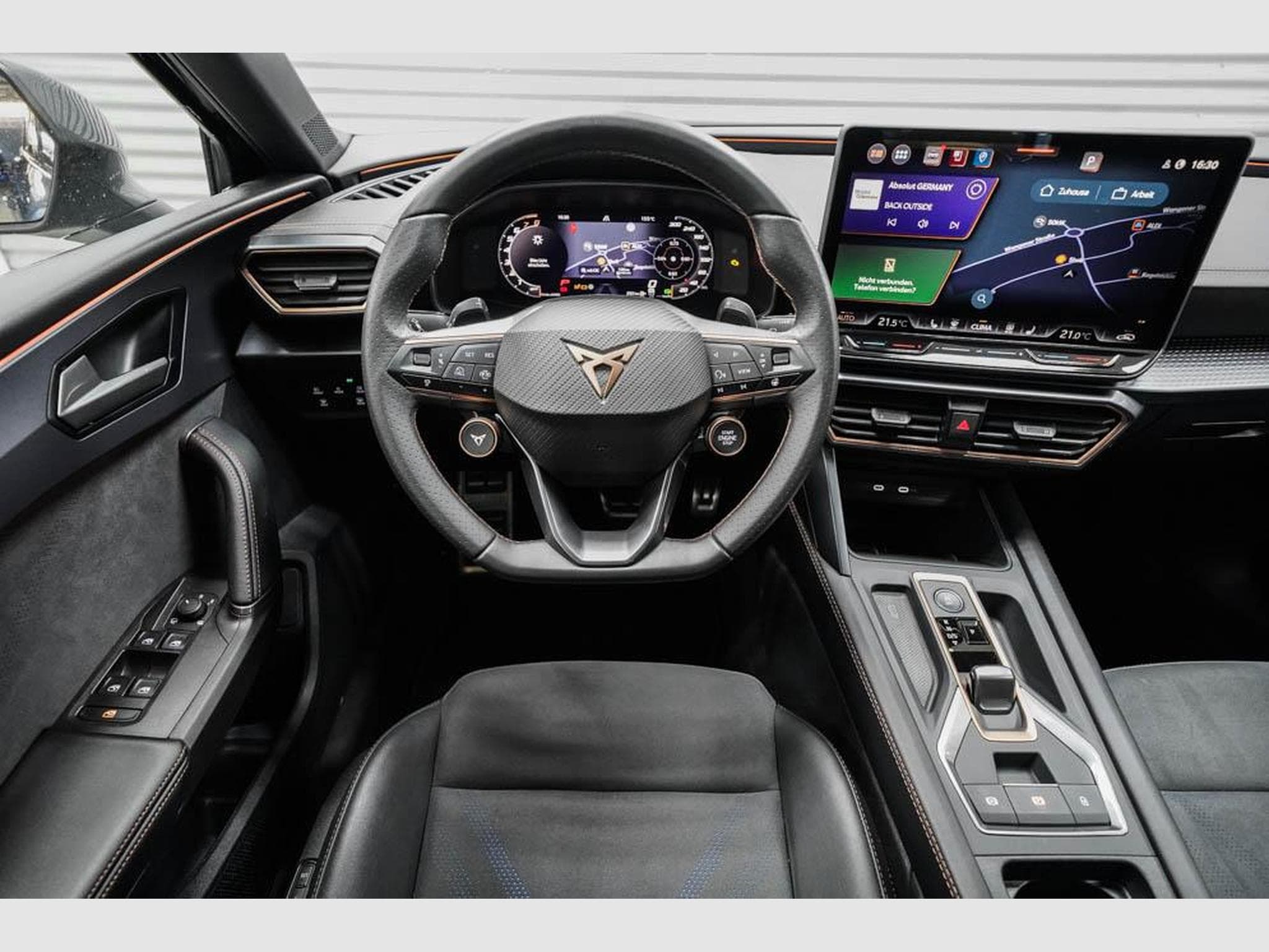 Cupra Leon ST 2,0 TSI (2025) - Photo 8