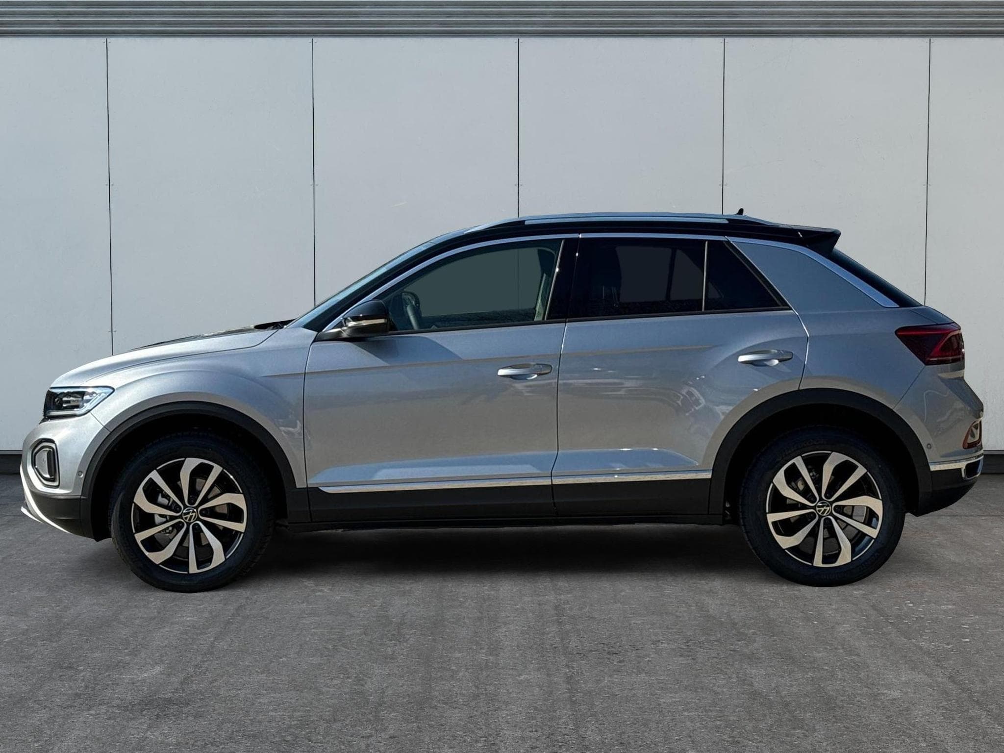 VW T-Roc Limited (2026) - Photo 2