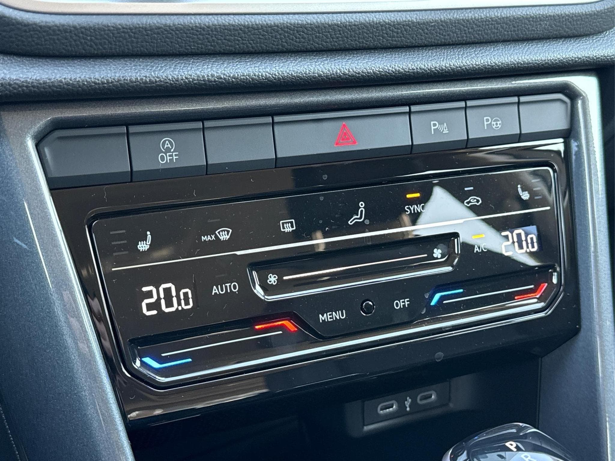 VW T-Roc Limited (2026) - Photo 25