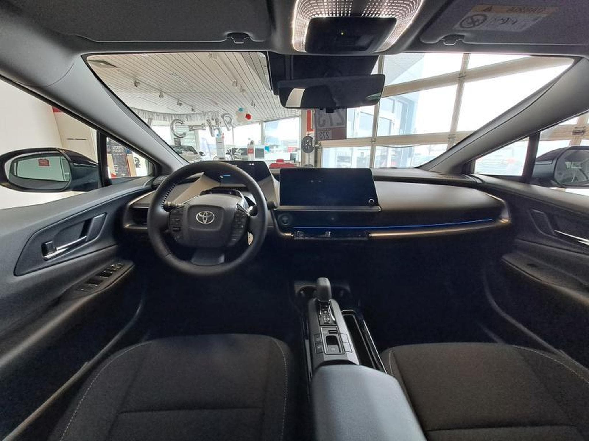 Toyota Prius Premium Plus PHEV (2024) - Photo 10