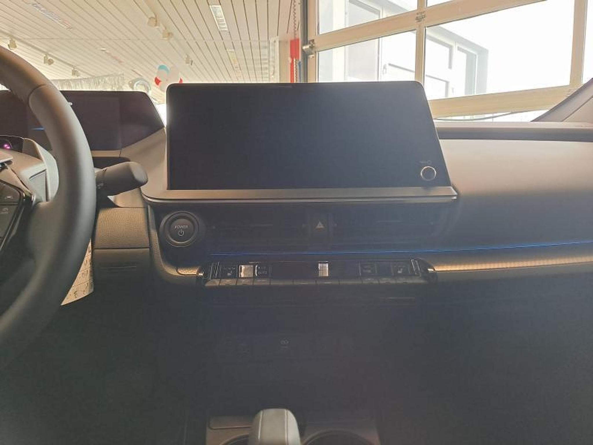 Toyota Prius Premium Plus PHEV (2024) - Photo 13