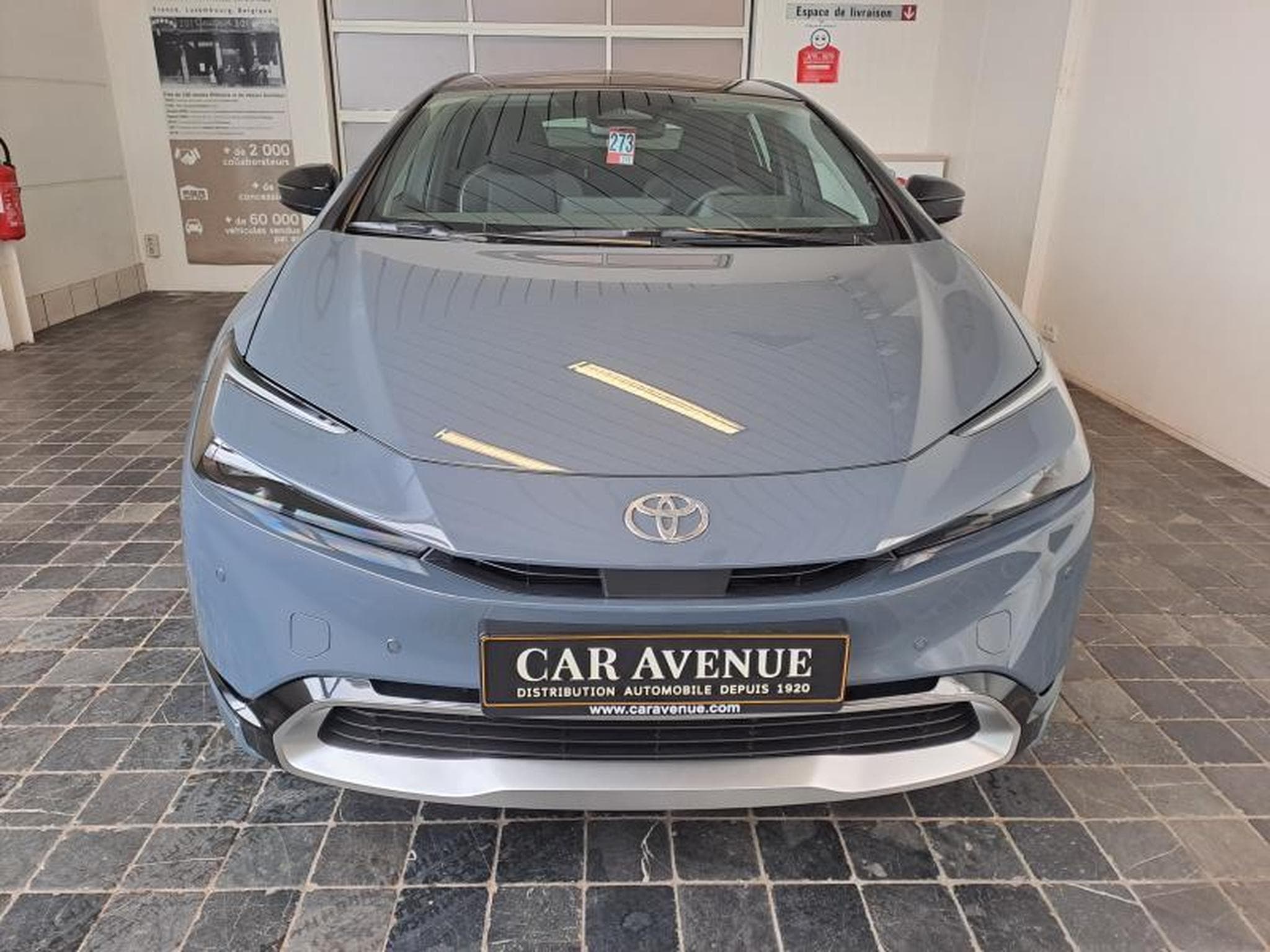 Toyota Prius Premium Plus PHEV (2024) - Photo 29
