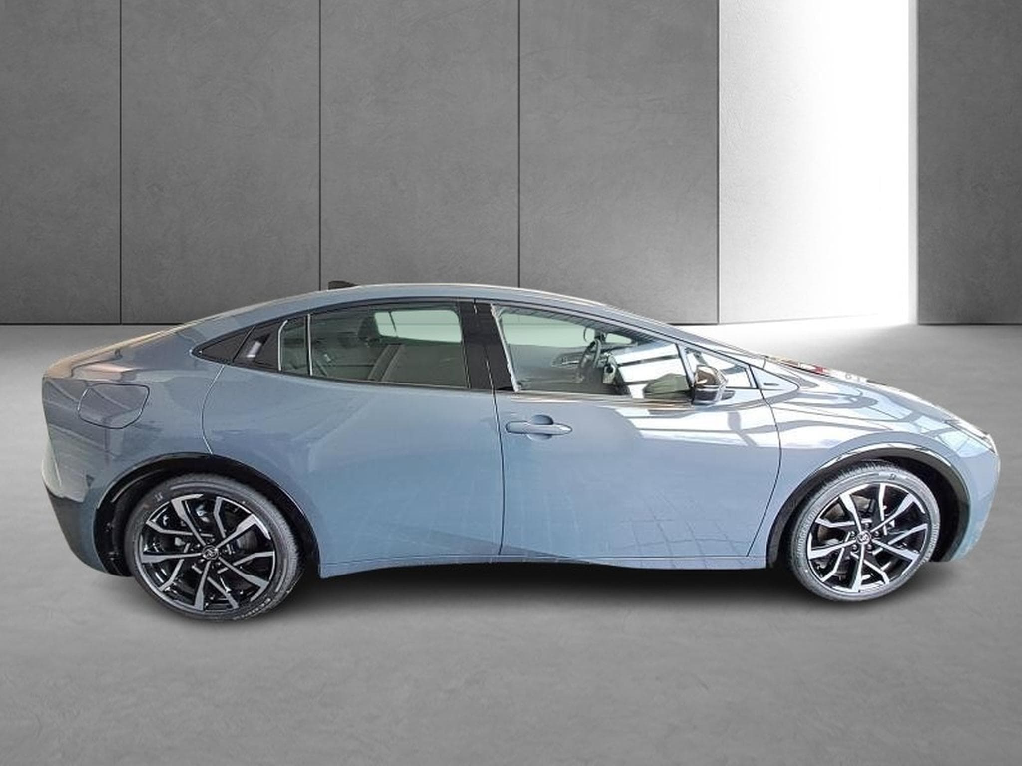 Toyota Prius Premium Plus PHEV (2024) - Photo 4