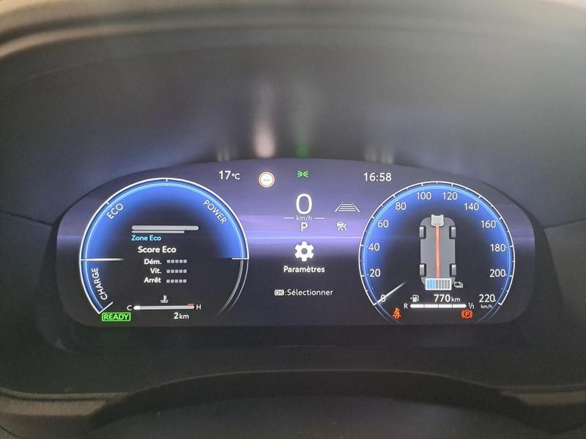 Toyota Yaris Style (2024) - Photo 13