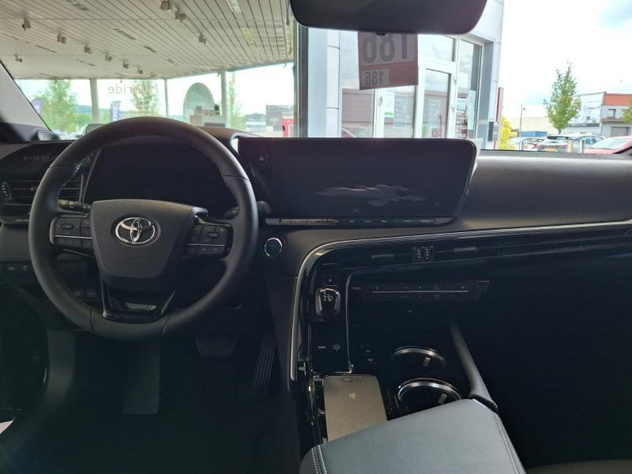 Toyota Mirai PREMIUM (2025) - Photo 11
