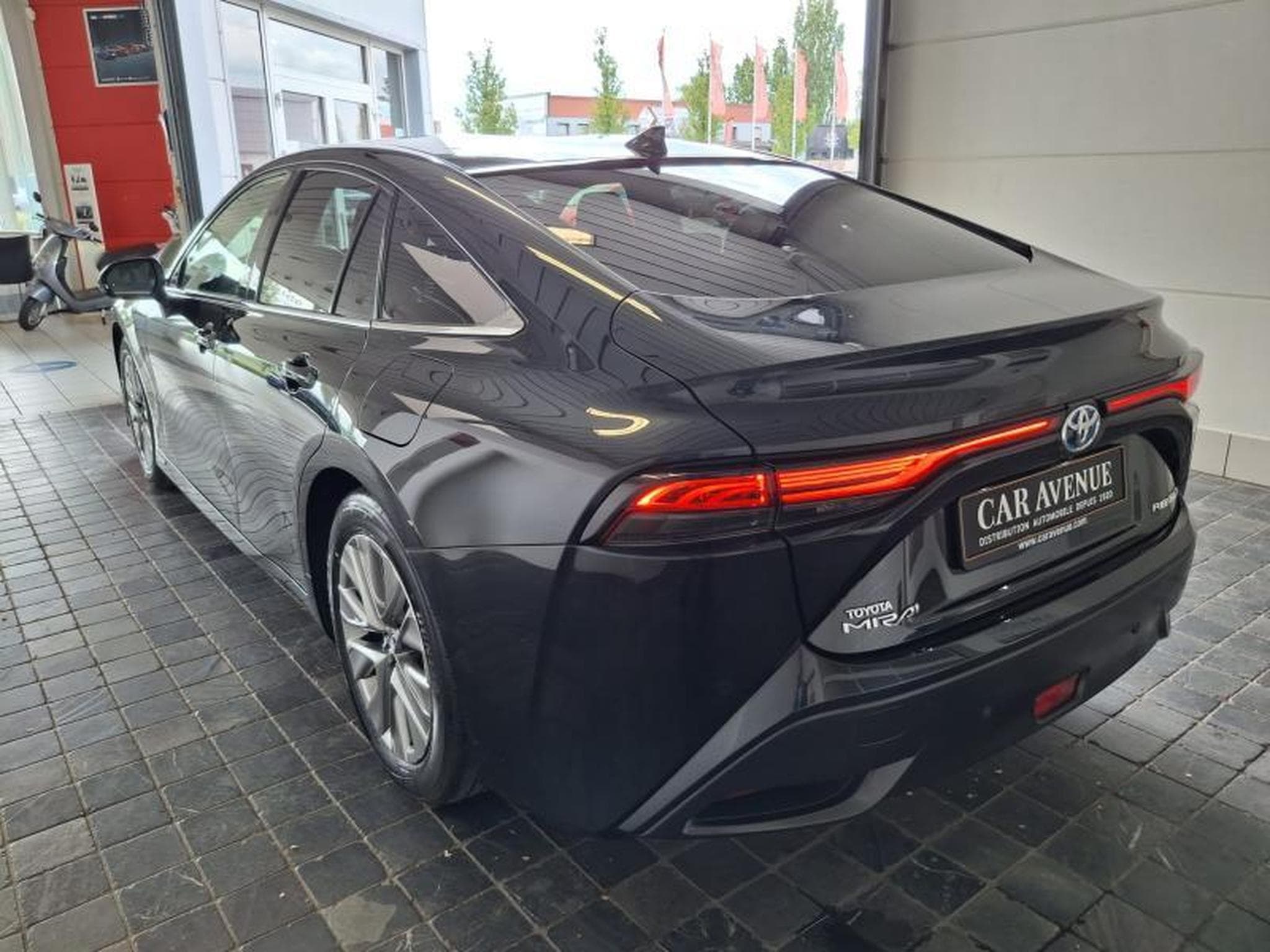 Toyota Mirai PREMIUM (2025) - Photo 8