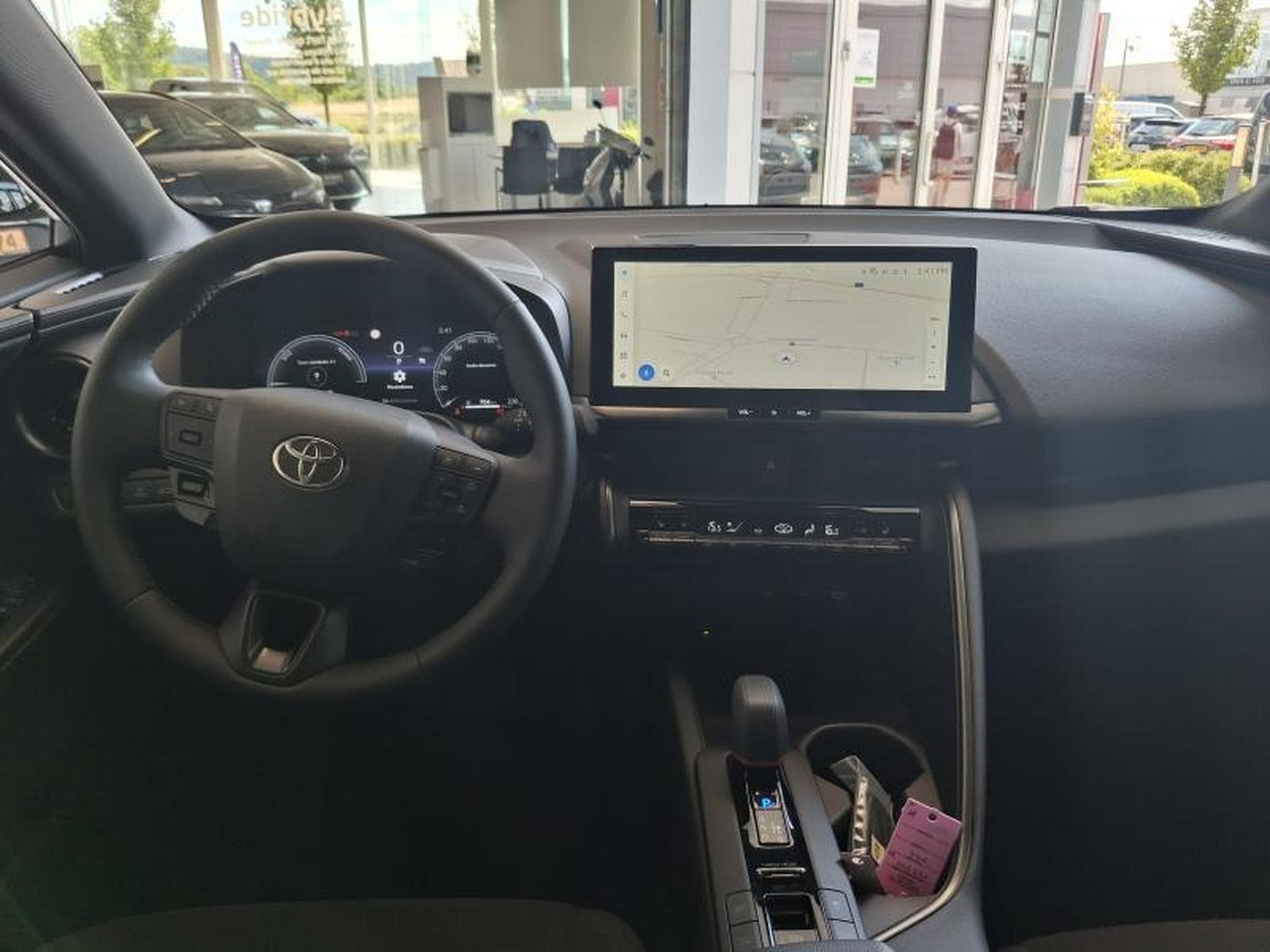 Toyota C-HR Elite PHEV (2025) - Photo 7